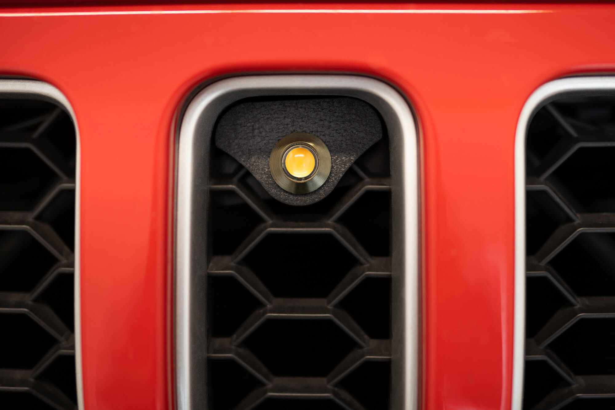 DV8 Offroad GRJL-02 18-22 JEEP WRANGLER JL FRONT GRILL AMBER ACCENT LIGHTS GRJL-02