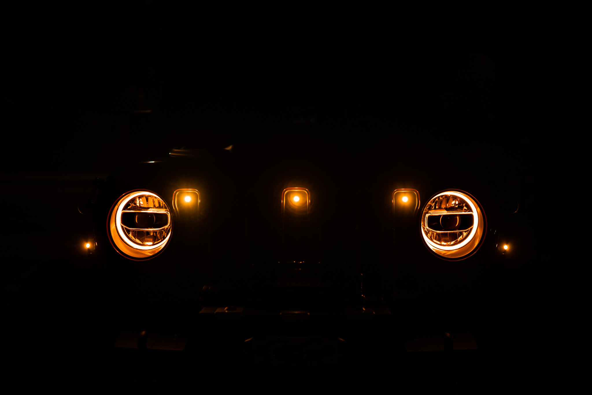 DV8 Offroad GRJL-02 18-22 JEEP WRANGLER JL FRONT GRILL AMBER ACCENT LIGHTS GRJL-02