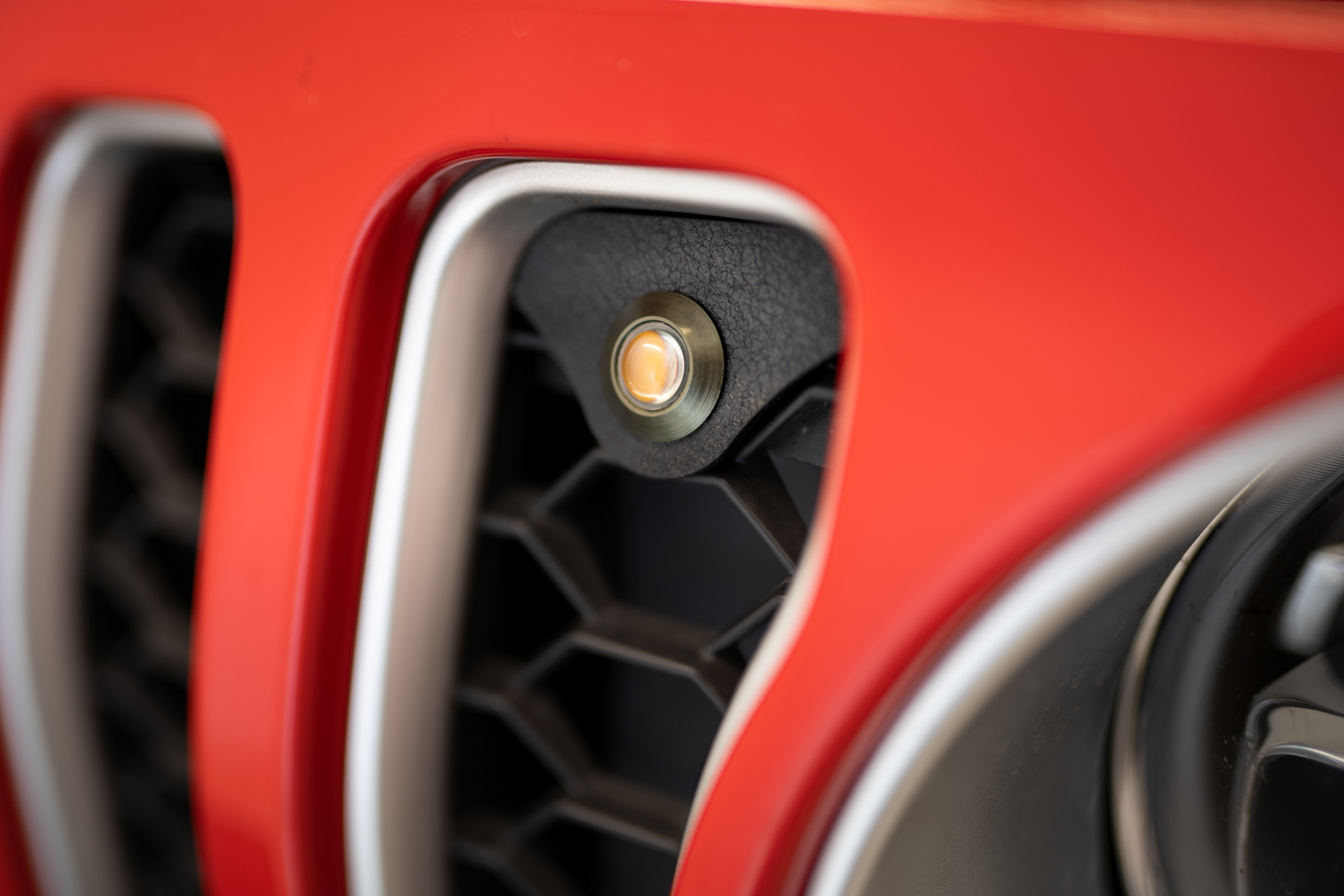 DV8 Offroad GRJL-02 18-22 JEEP WRANGLER JL FRONT GRILL AMBER ACCENT LIGHTS GRJL-02