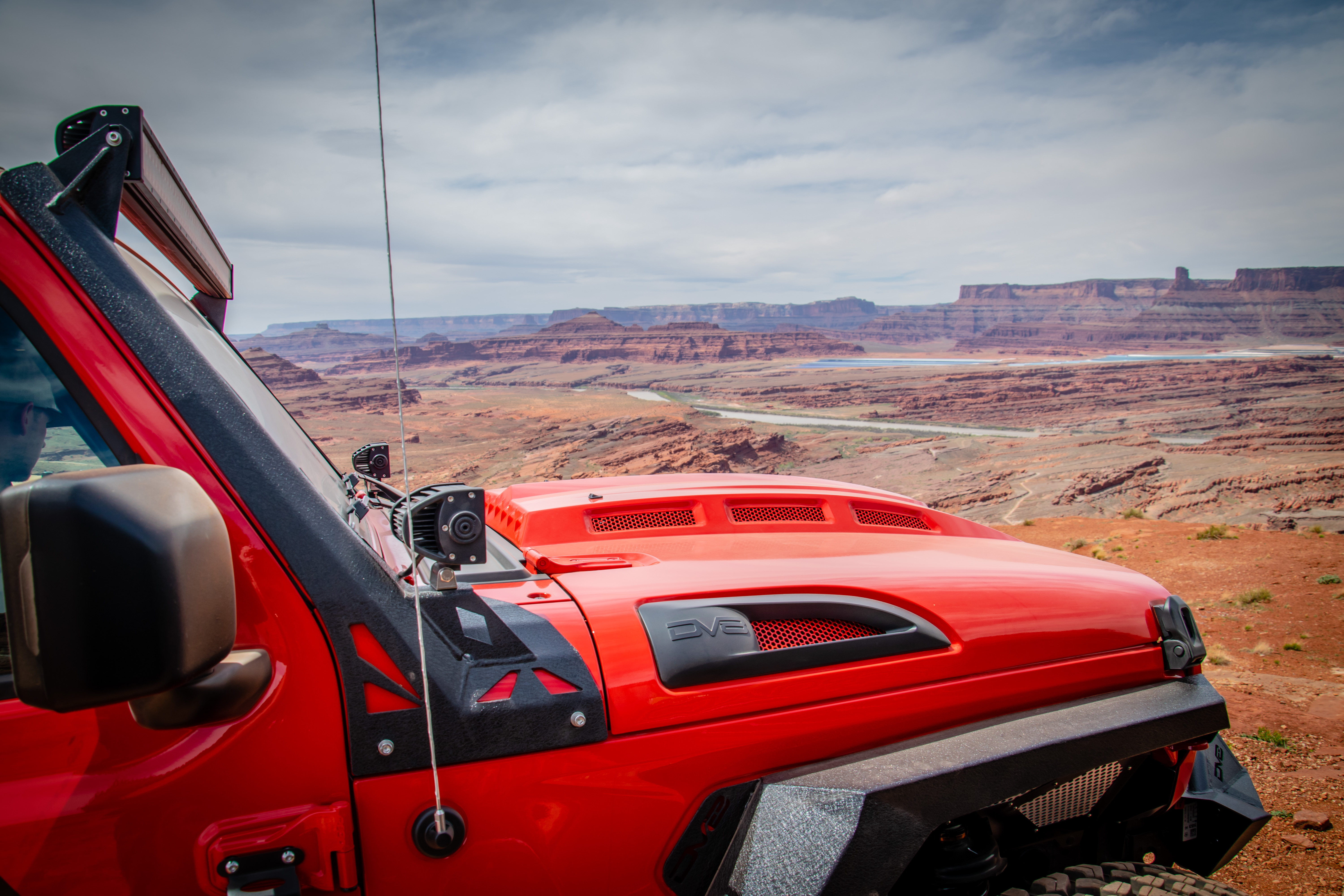 DV8 Offroad Hood; Heat Dispersion HDMBJL-01