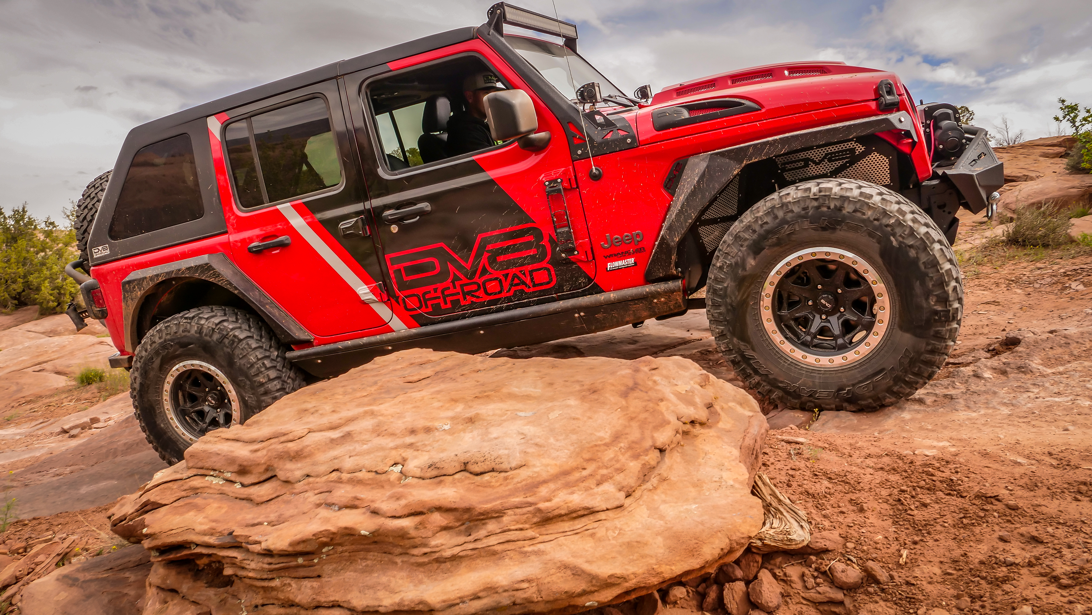 DV8 Offroad Hood; Heat Dispersion HDMBJL-01