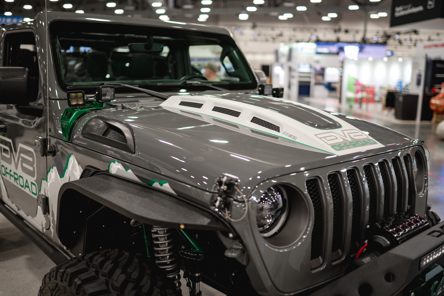 DV8 Offroad Hood; Heat Dispersion HDMBJL-01