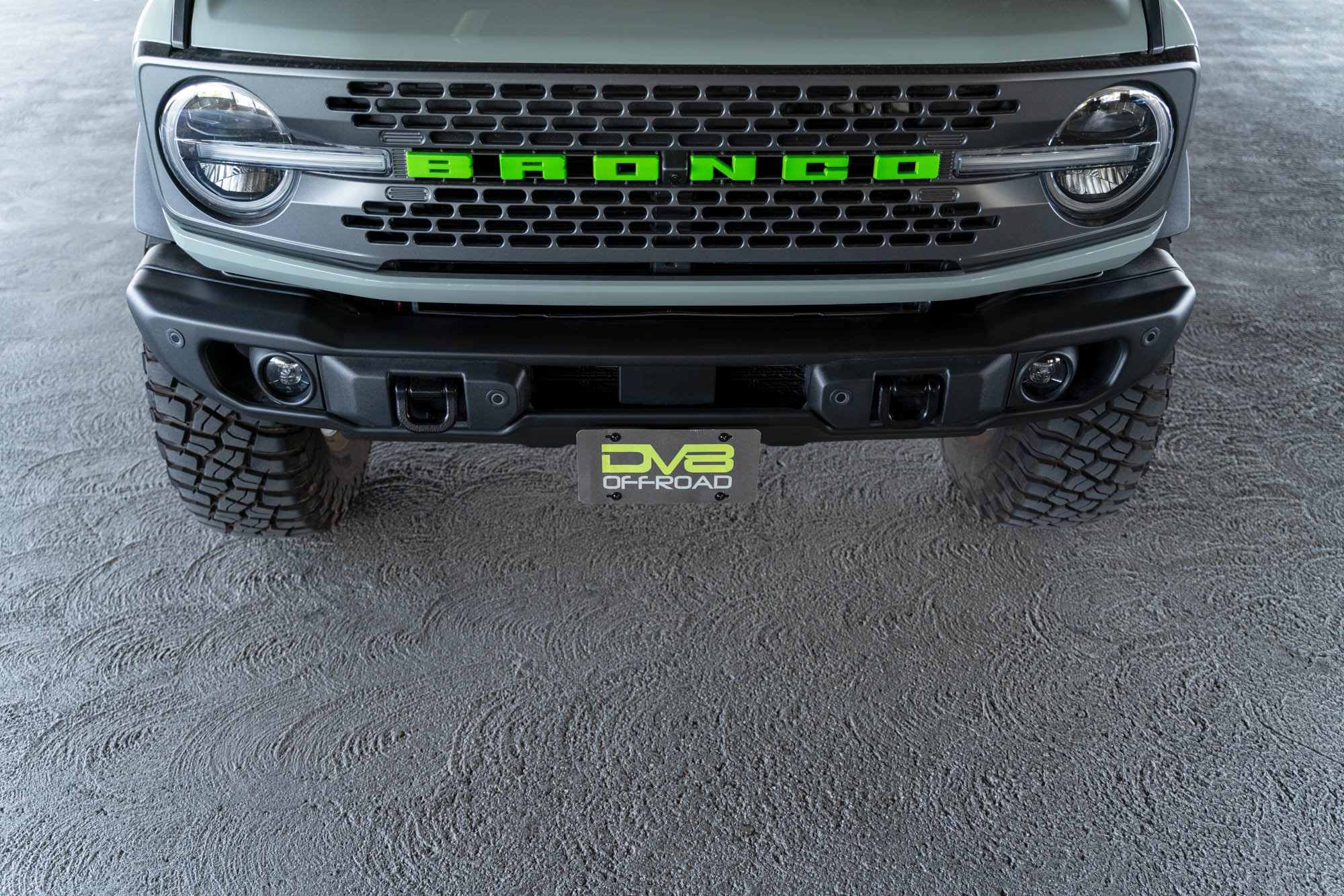 DV8 Offroad Ford Bronco Capable Bumper Front License Plate Mount LPBR-04