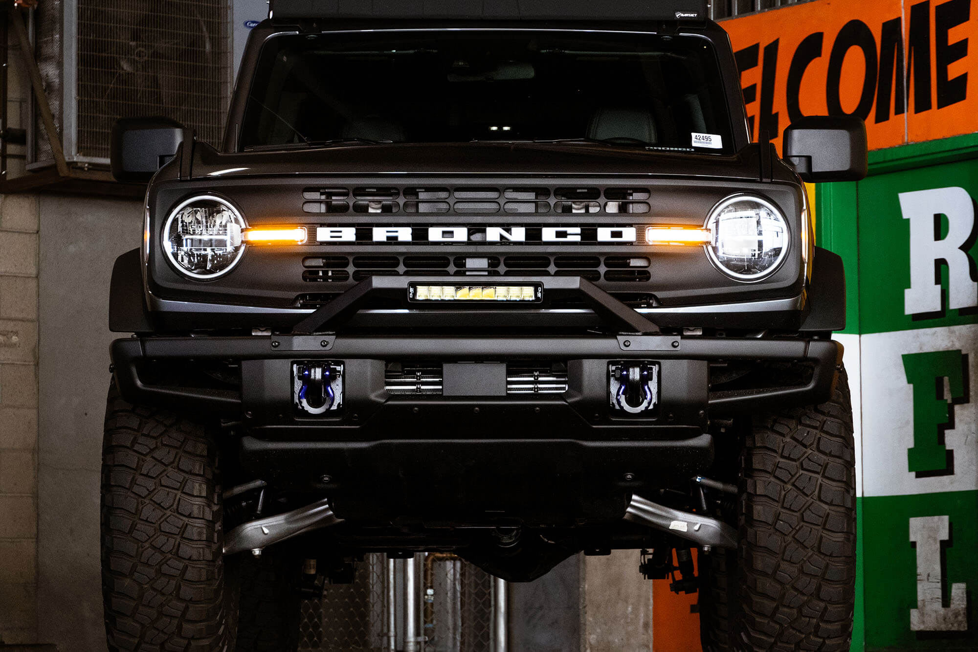 DV8 Offroad Bull Bar LBBR-04