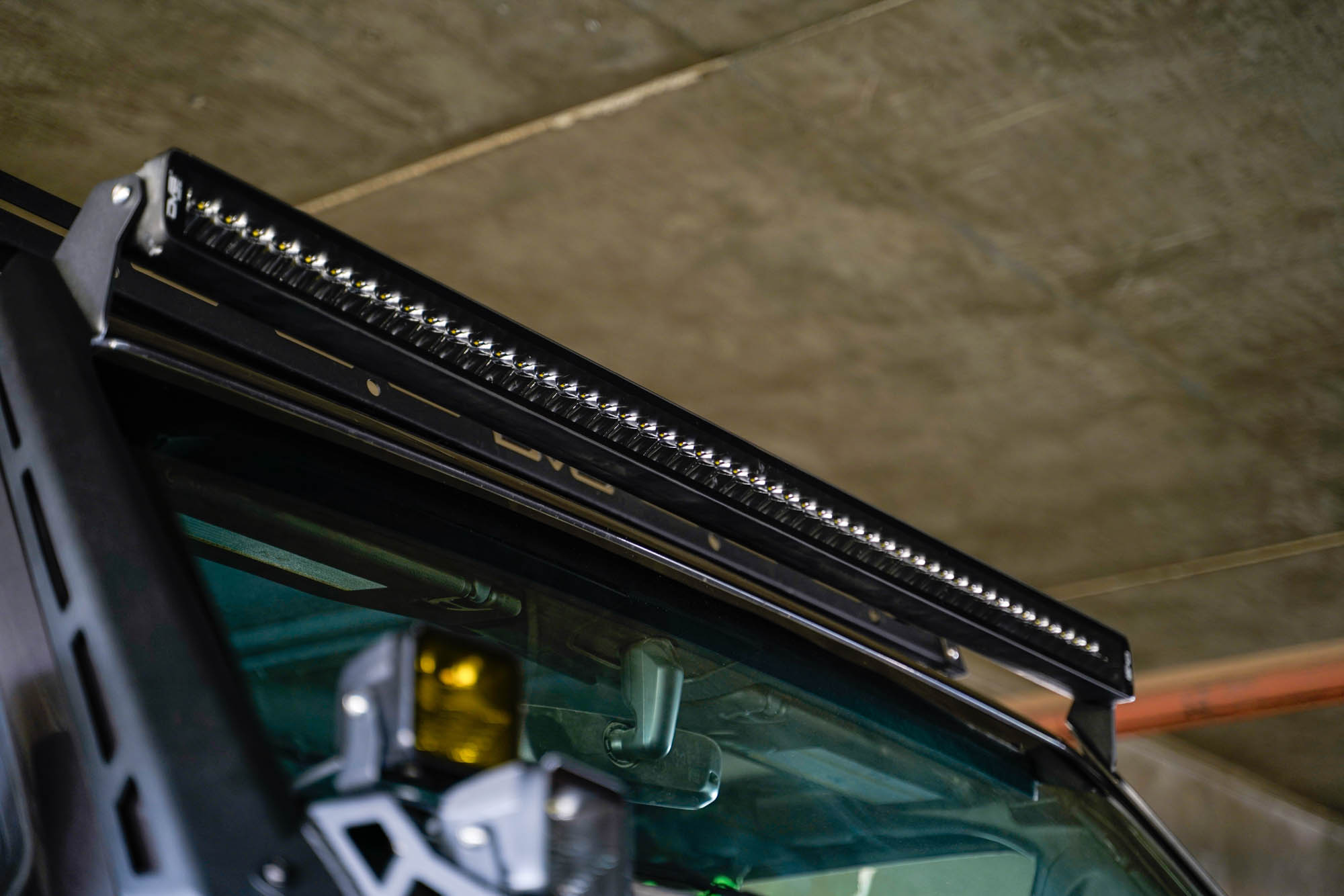 DV8 Offroad Jeep Wrangler JL & Gladiator JT Light Bar Mount LBJL-10