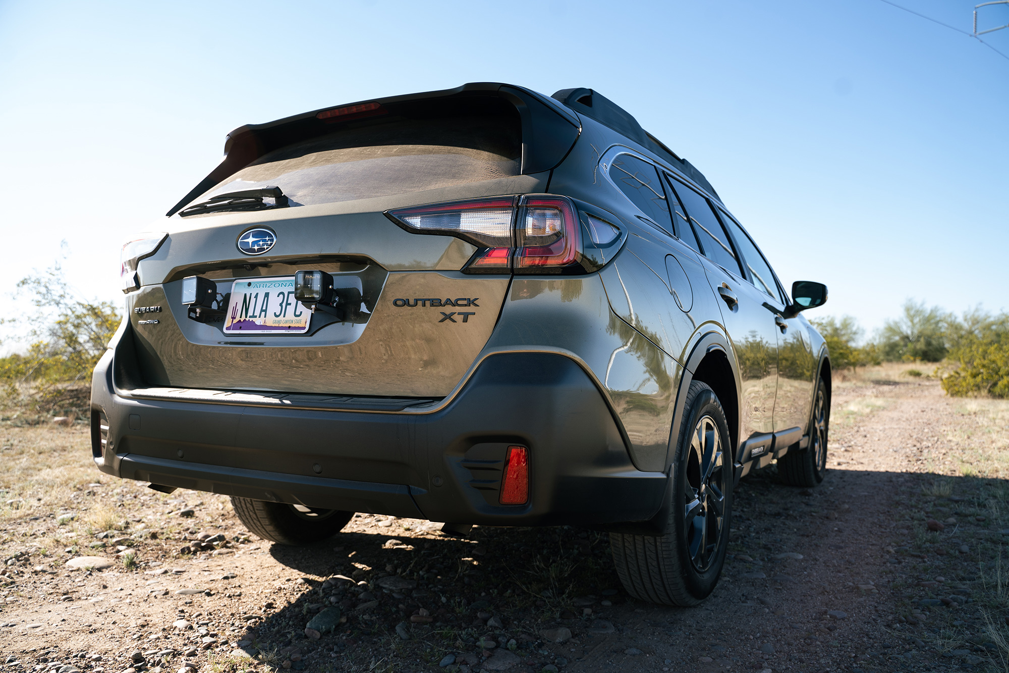 DV8 Offroad Universal License Plate Mount W/ Pod Light Mounts? LPBM-03