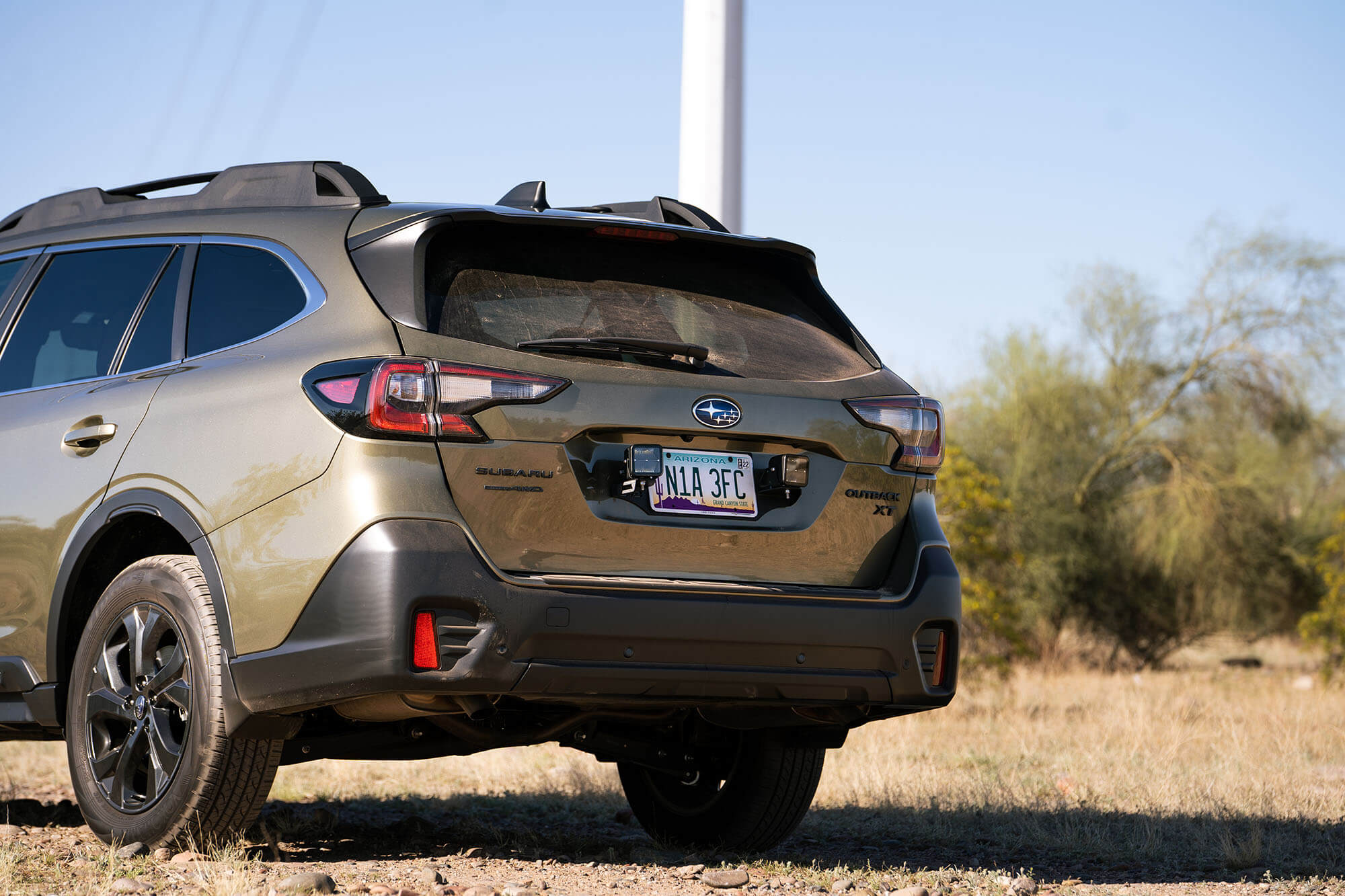 DV8 Offroad Universal License Plate Mount W/ Pod Light Mounts? LPBM-03