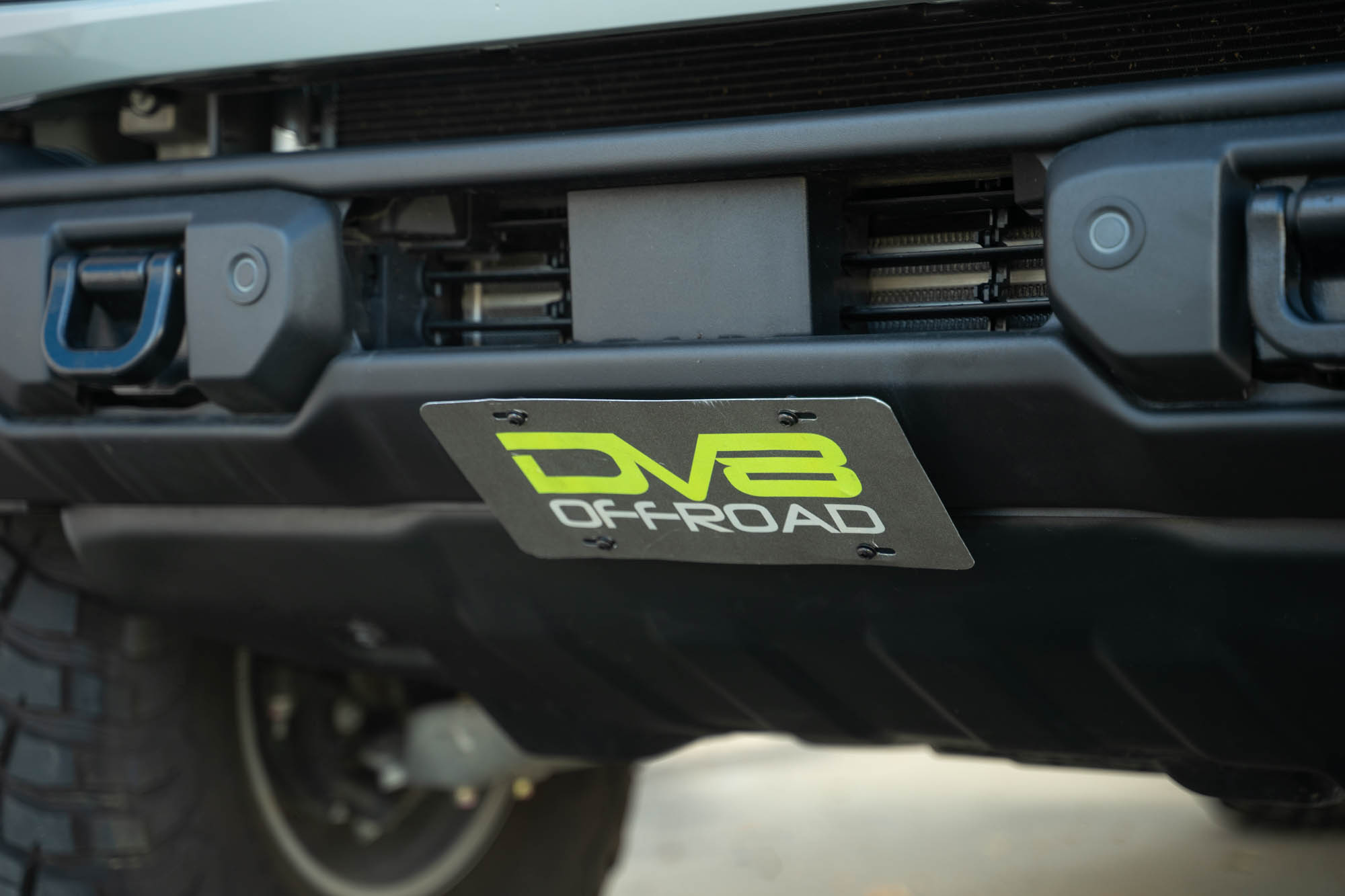 DV8 Offroad Ford Bronco Capable Bumper Slanted Front License Plate Mount LPBR-05