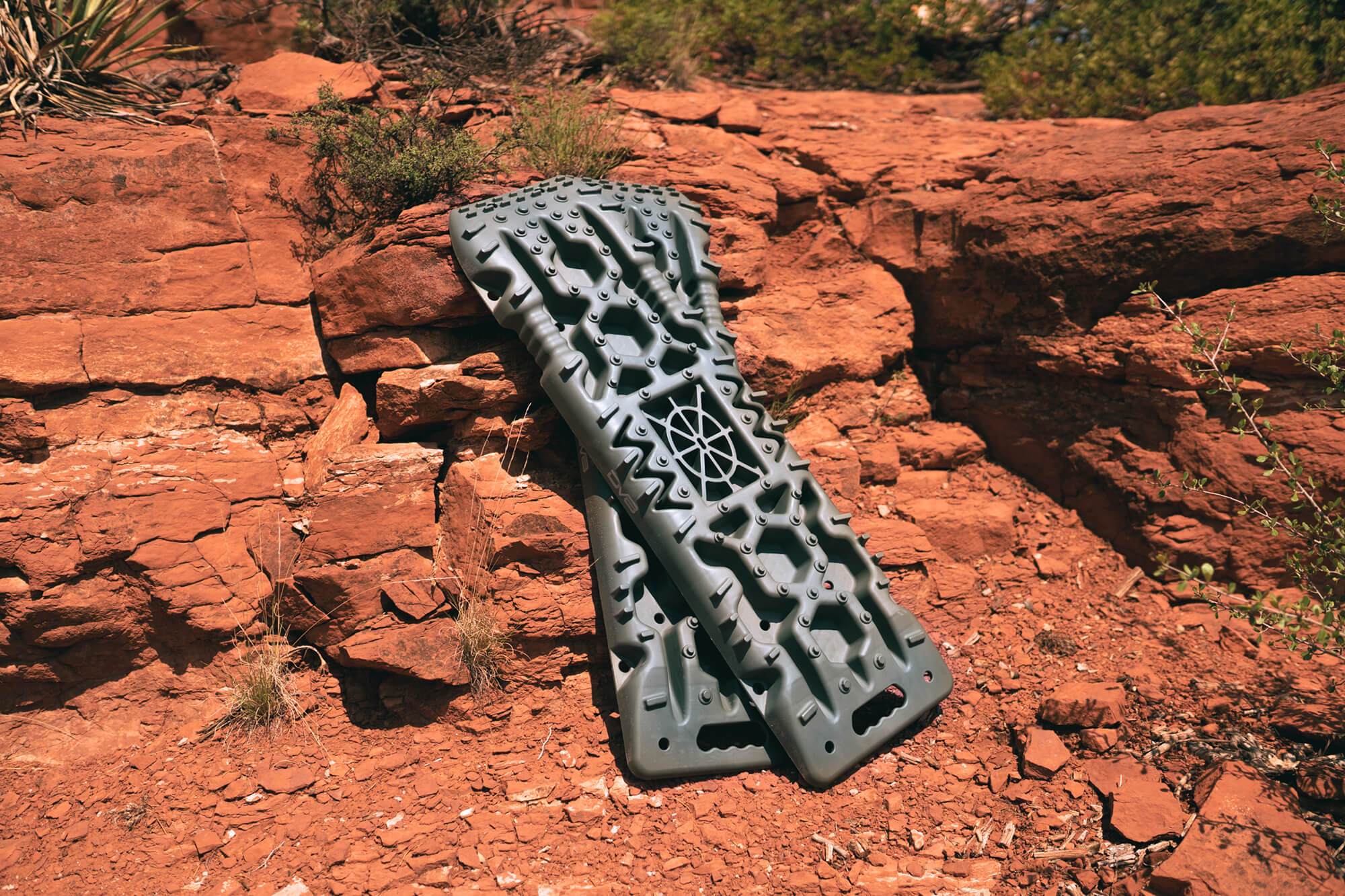 DV8 Offroad Traction Boards with Bag; Olive; Pair RTB1-01OL