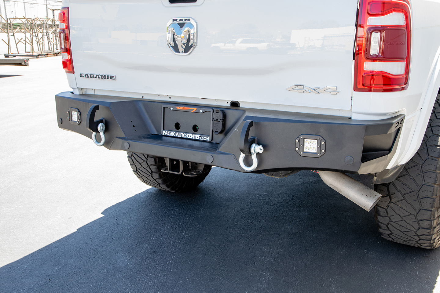 DV8 Offroad RBDR2-03 10-21 RAM 2500/3500 REAR BUMPER WITH CORNER FOOTSTEPS AND LED LIGHTS RBDR2-03