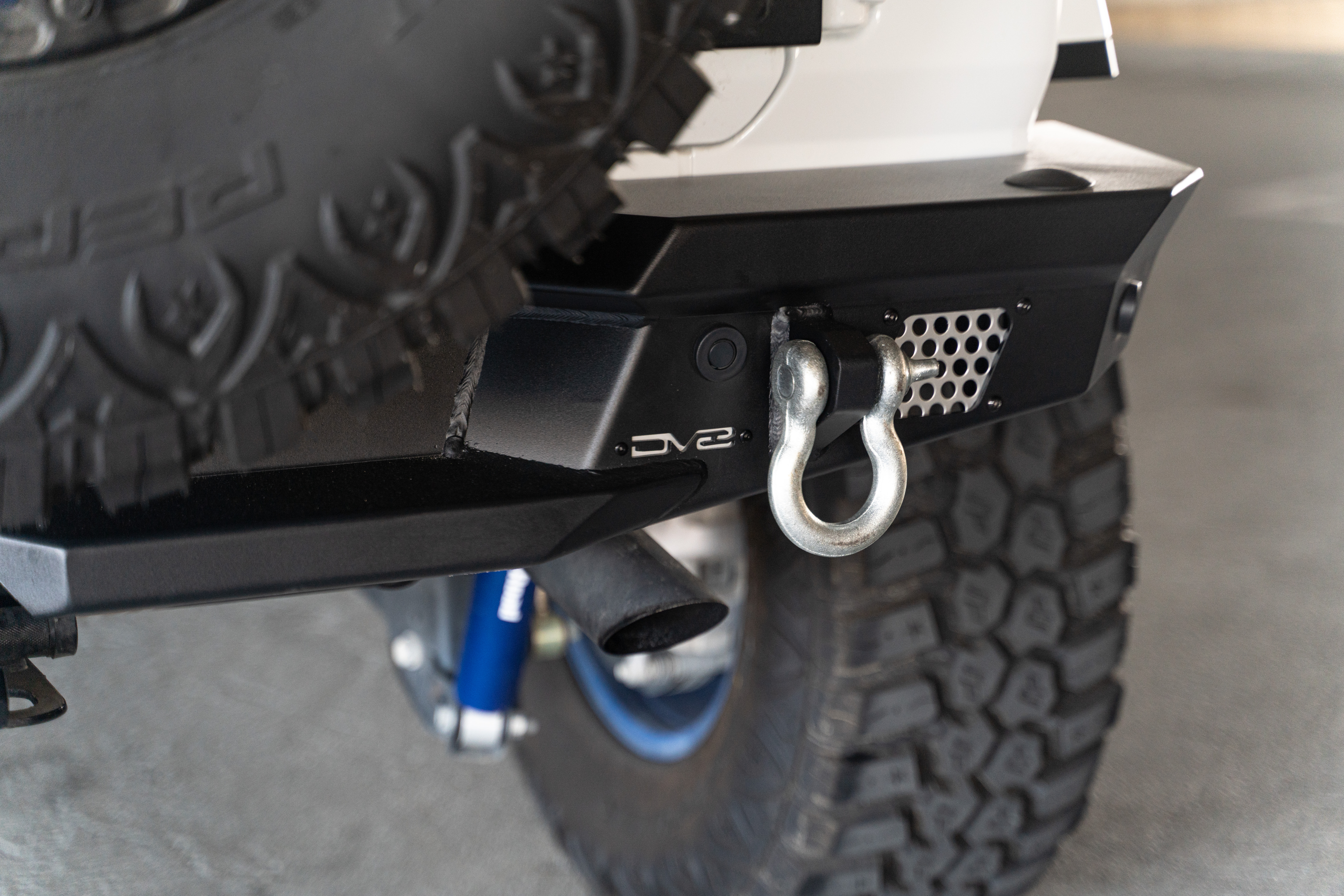 DV8 Offroad Jeep Wrangler JL MTO Series Rear Bumper w/ Optional Tire Carrier RBJL-13