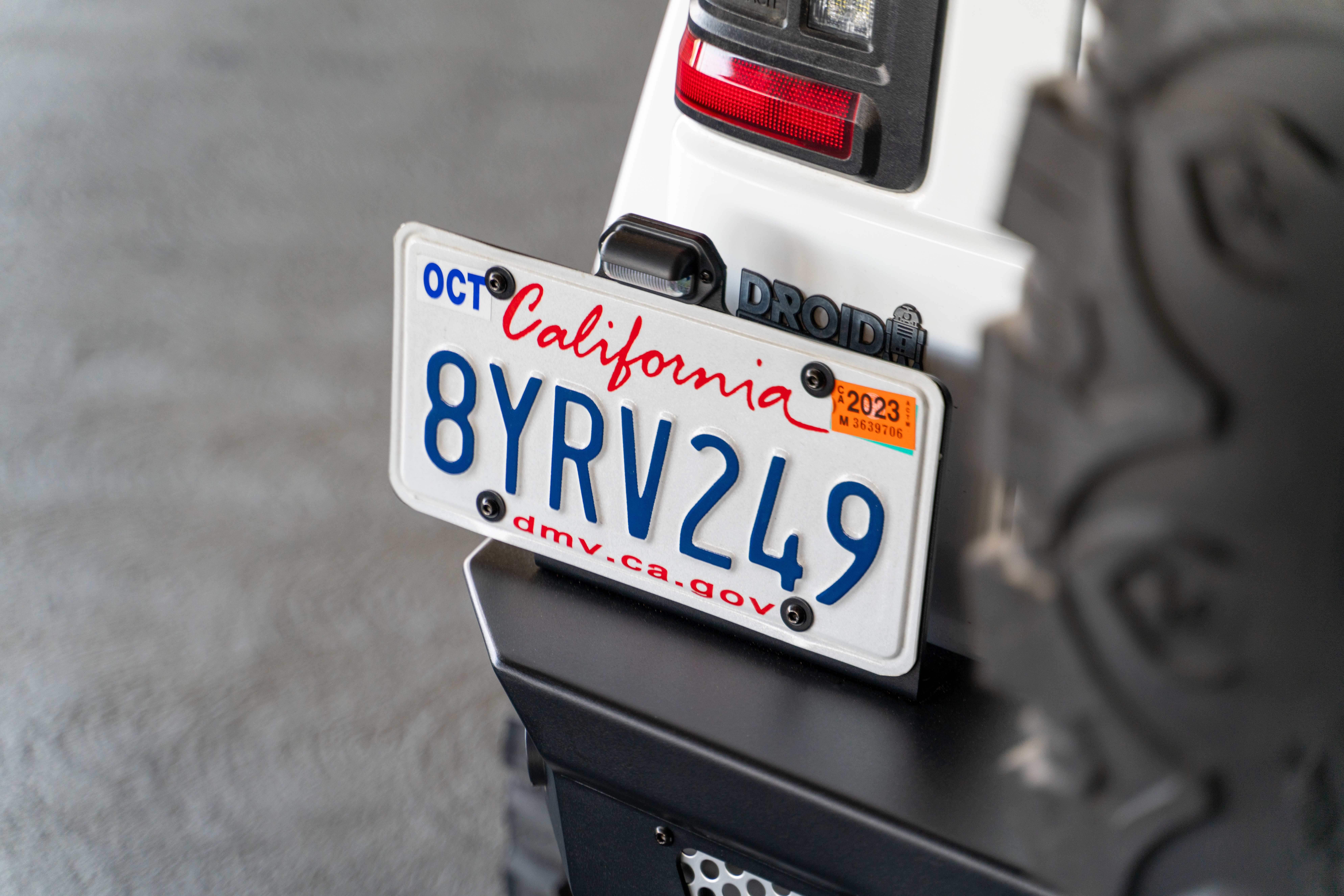 DV8 Offroad Jeep Wrangler JL MTO Series Rear Bumper w/ Optional Tire Carrier RBJL-13