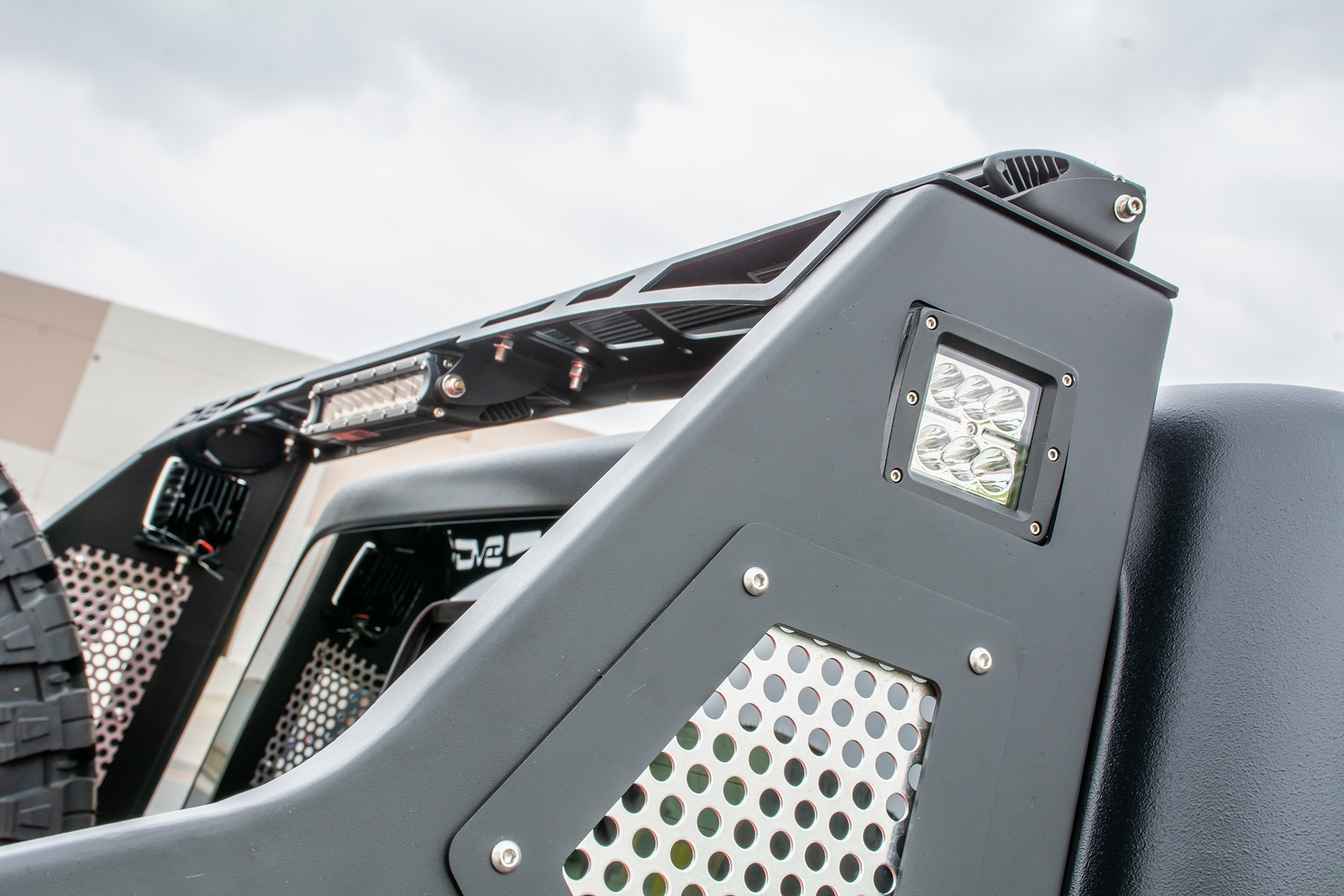 DV8 Offroad Chase Rack RRGL-01