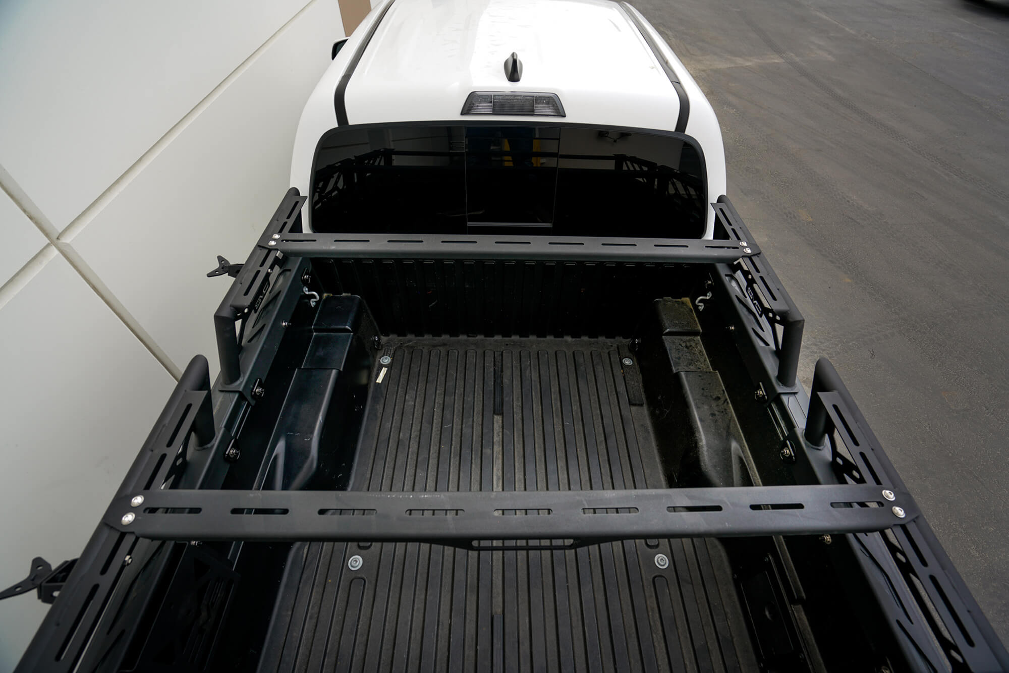 DV8 Offroad 20-22 JEEP GLADIATOR JT AND 15-21 TOYOTA TACOMA 2PC ADJUSTABLE OVERLAND RACK RRUN-01