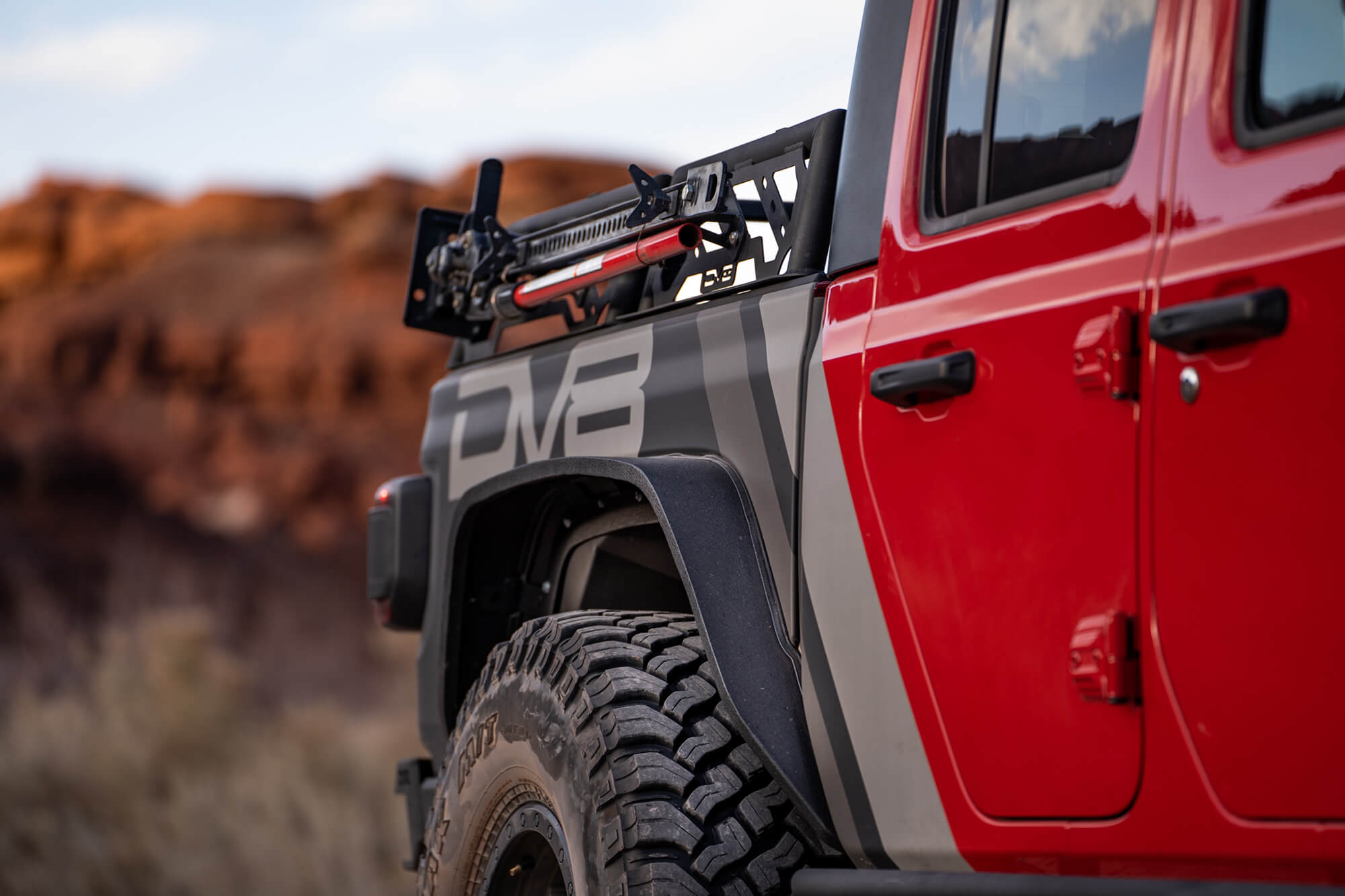 DV8 Offroad 20-22 JEEP GLADIATOR JT AND 15-21 TOYOTA TACOMA 2PC ADJUSTABLE OVERLAND RACK RRUN-01