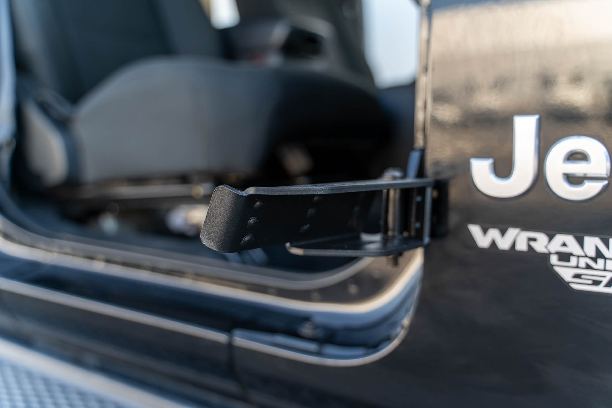 DV8 Offroad Jeep Wrangler JK/JL & Gladiator JT Foot Pegs STJL-05