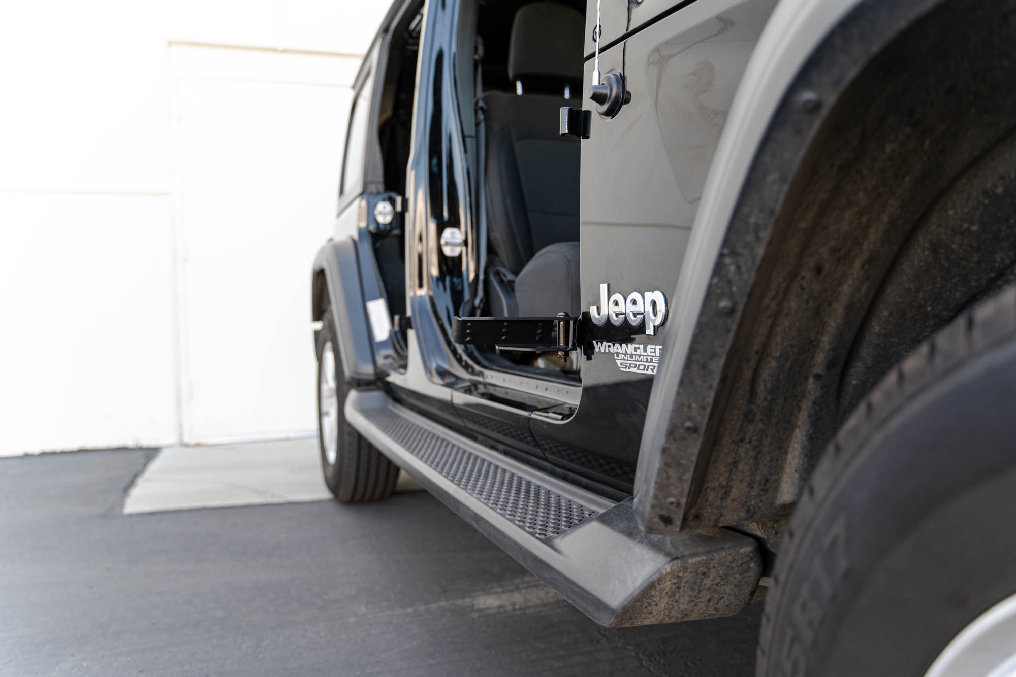 DV8 Offroad Jeep Wrangler JK/JL & Gladiator JT Foot Pegs STJL-05