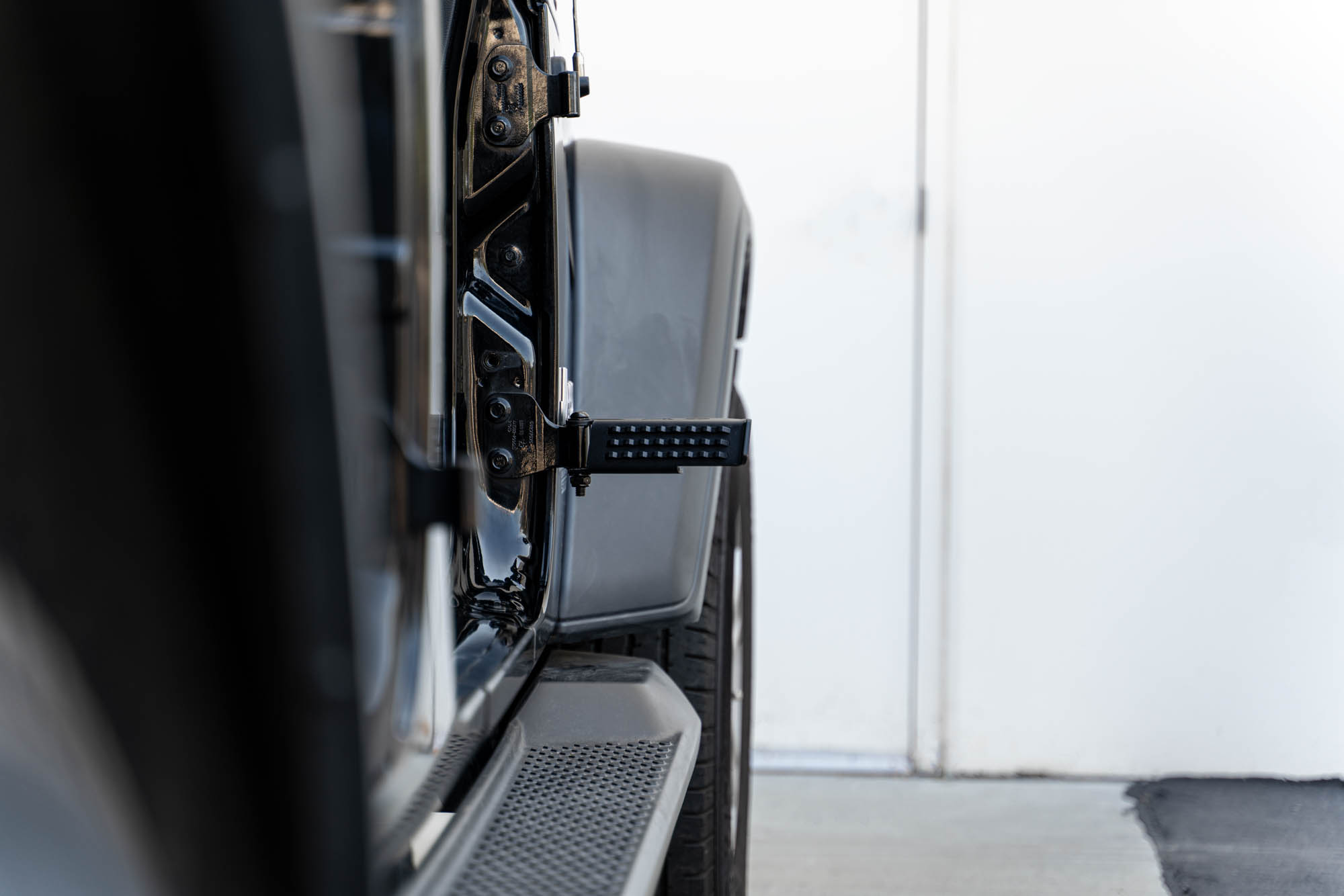 DV8 Offroad Jeep Wrangler JK/JL & Gladiator JT Foot Pegs STJL-05