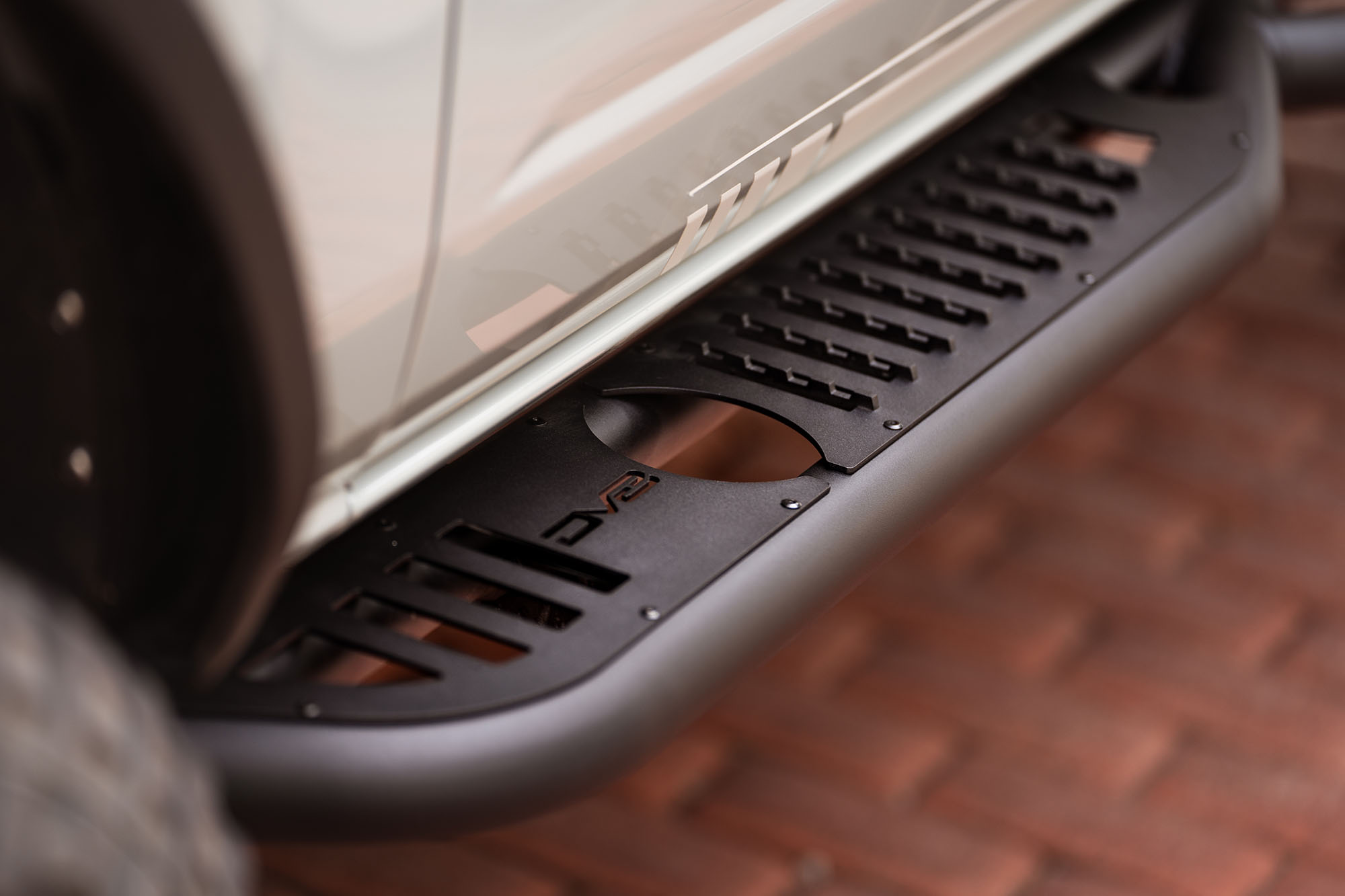 DV8 Offroad 2021-22 Ford Bronco; OE Plus Series Side Steps? SRBR-02