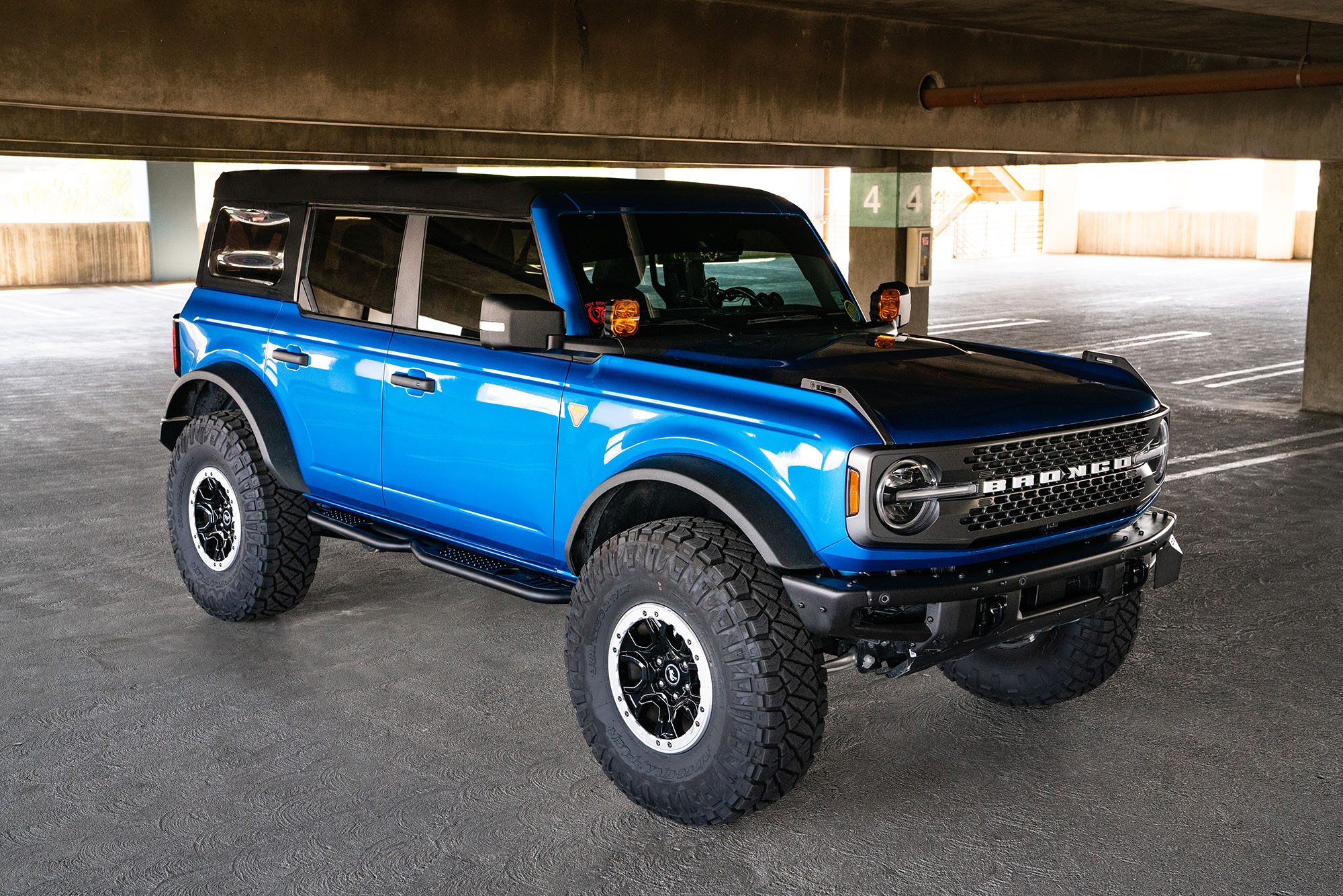 DV8 Offroad 2021-22 Ford Bronco; OE Plus Series Side Steps? SRBR-02