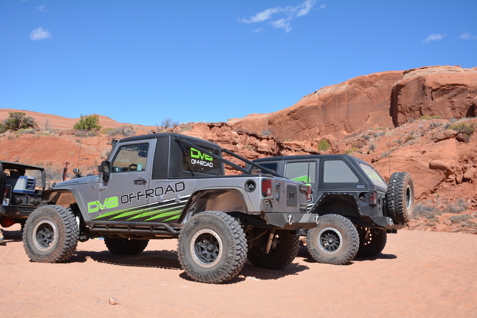 DV8 Offroad Tubular Rock Slider SRSOTB-01