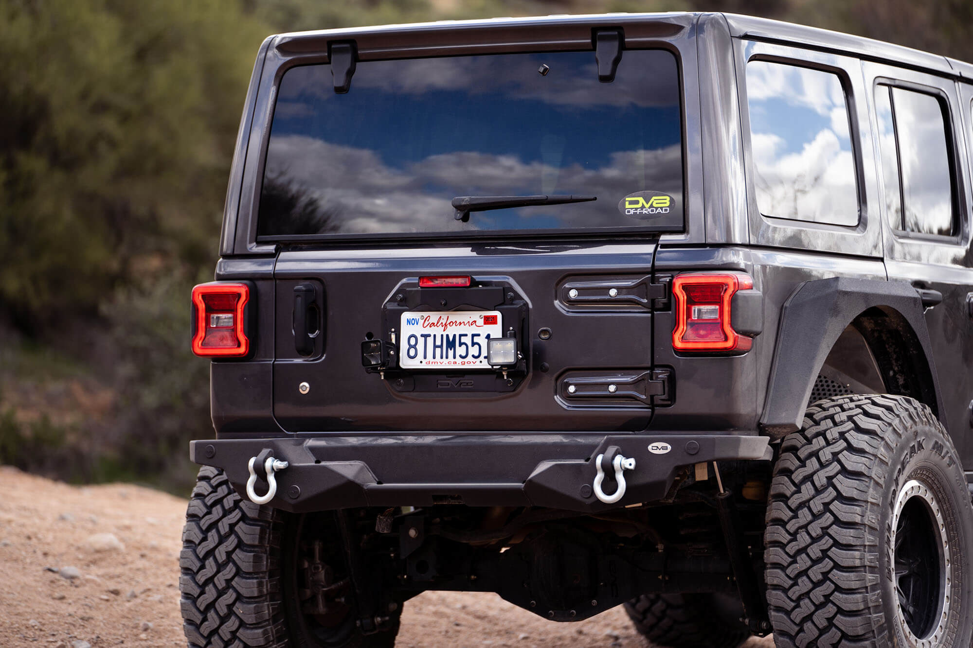 DV8 Offroad 2018-22 Jeep Wrangler JL Spare Tire Delete With Light Mounts TSJL-03