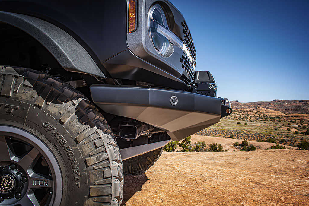 ICON Impact Series Offroad Armor 21-23 FORD BRONCO PRO SERIES FRONT WINCH BUMPER 45201