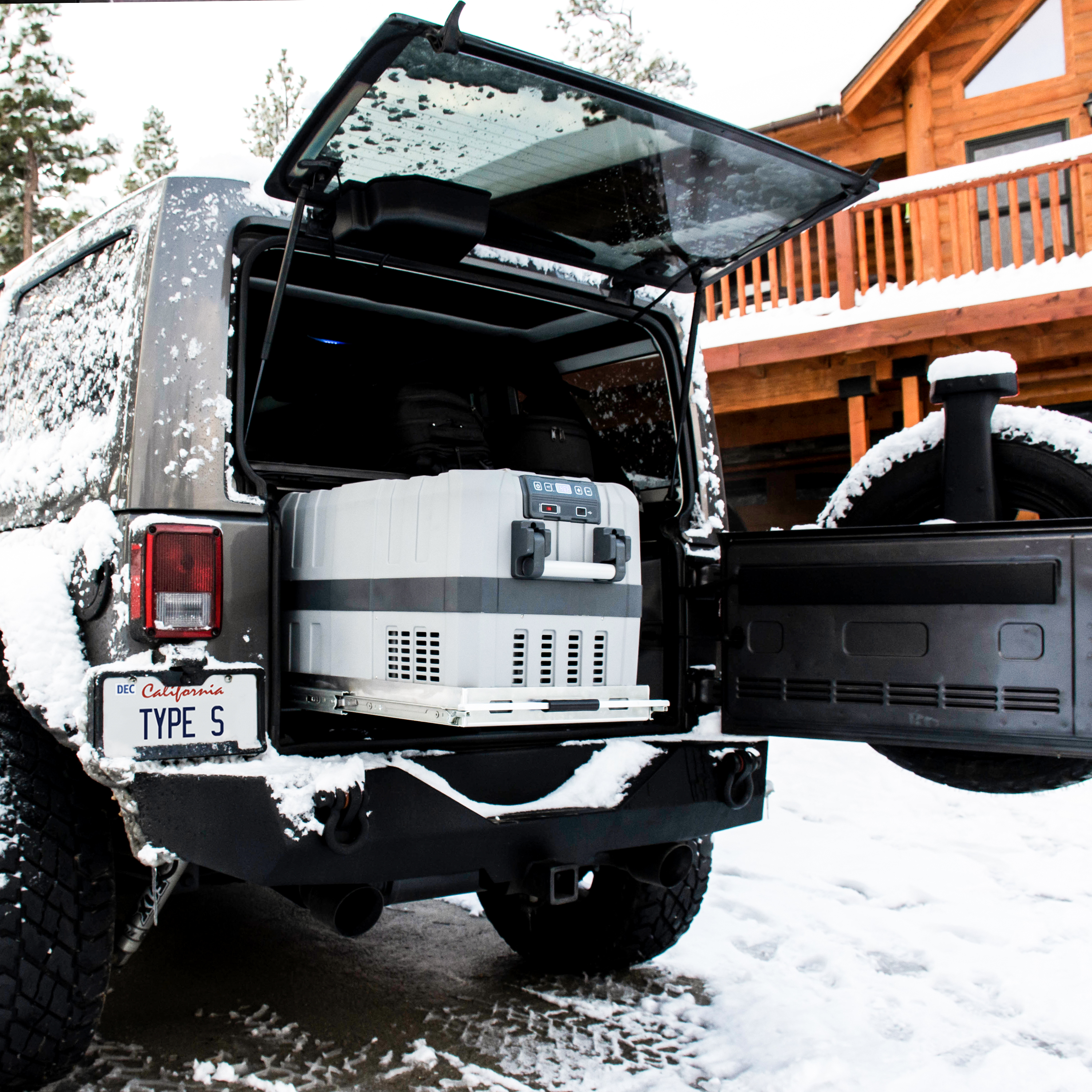 PROJECT X Blizzard Box 56-Quart Portable Electric Cooler AC57859-1