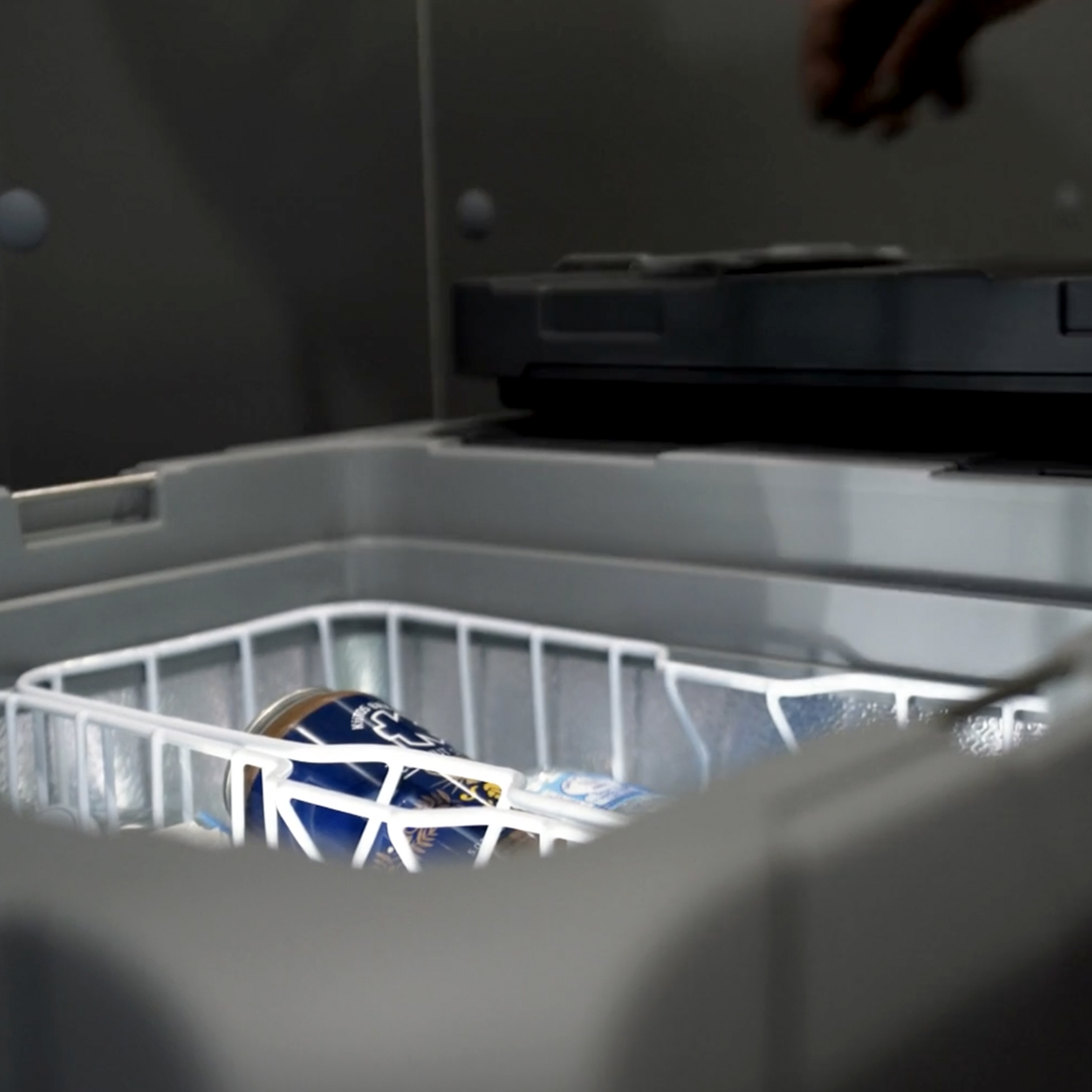 PROJECT X Blizzard Box 99-Quart Portable Electric Cooler AC57860-1