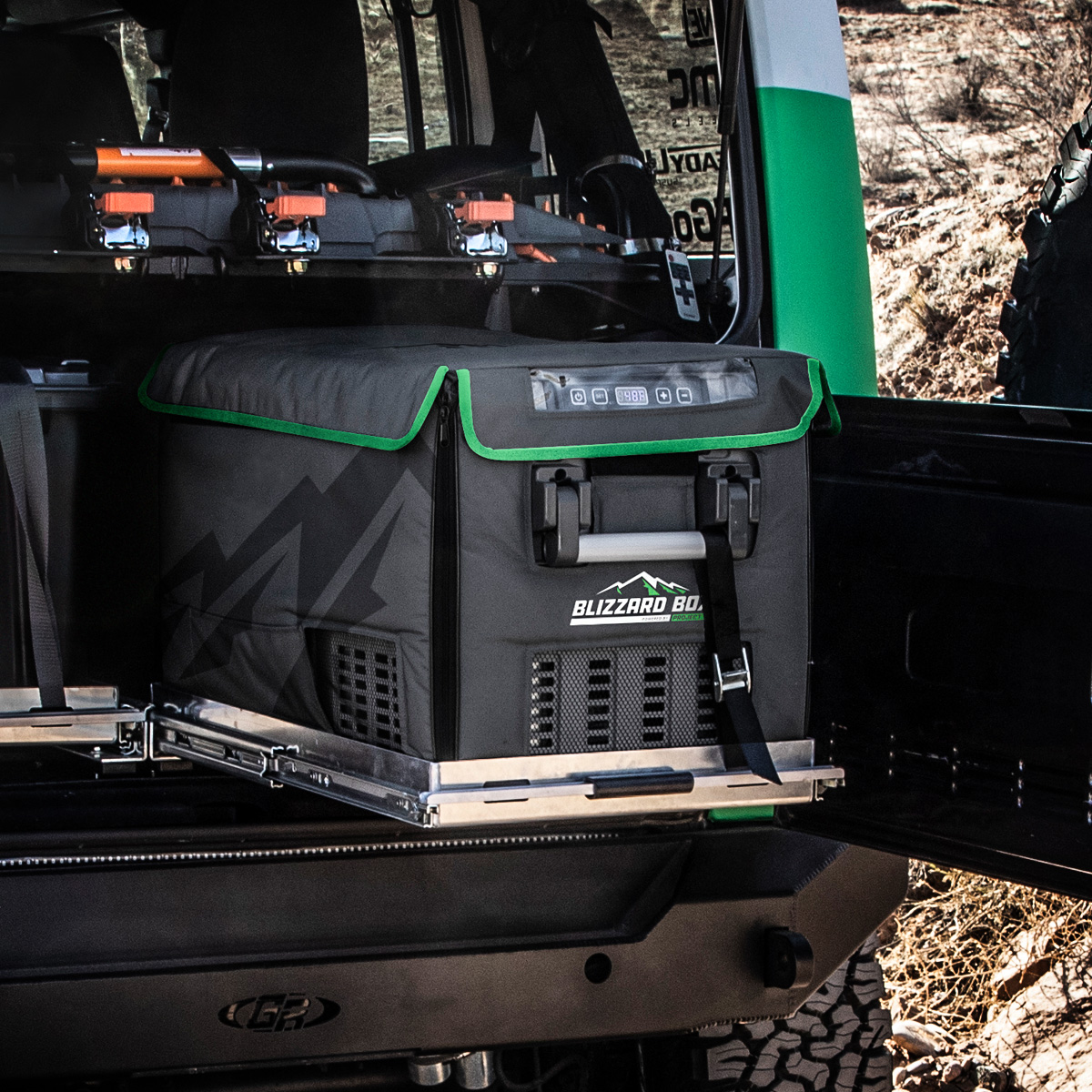 PROJECT X BLIZZARD BOX - 41QT/38L SLIDER MOUNT FOR 07-18 JEEP JK AC58172-1