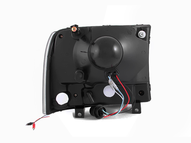 ANZO USA Crystal Headlight Set 111088