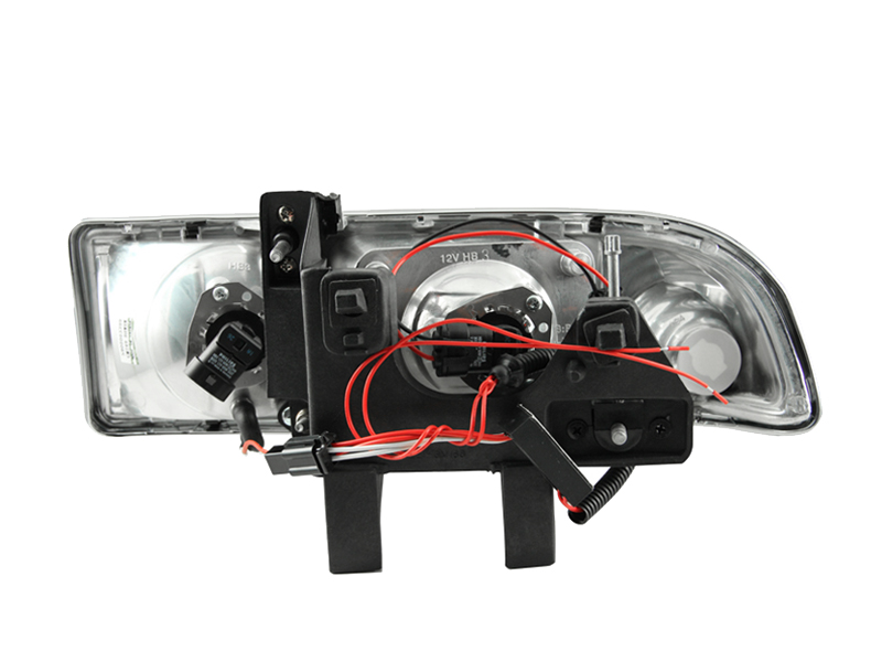 ANZO USA Projector Headlight Set w/Halo 111015