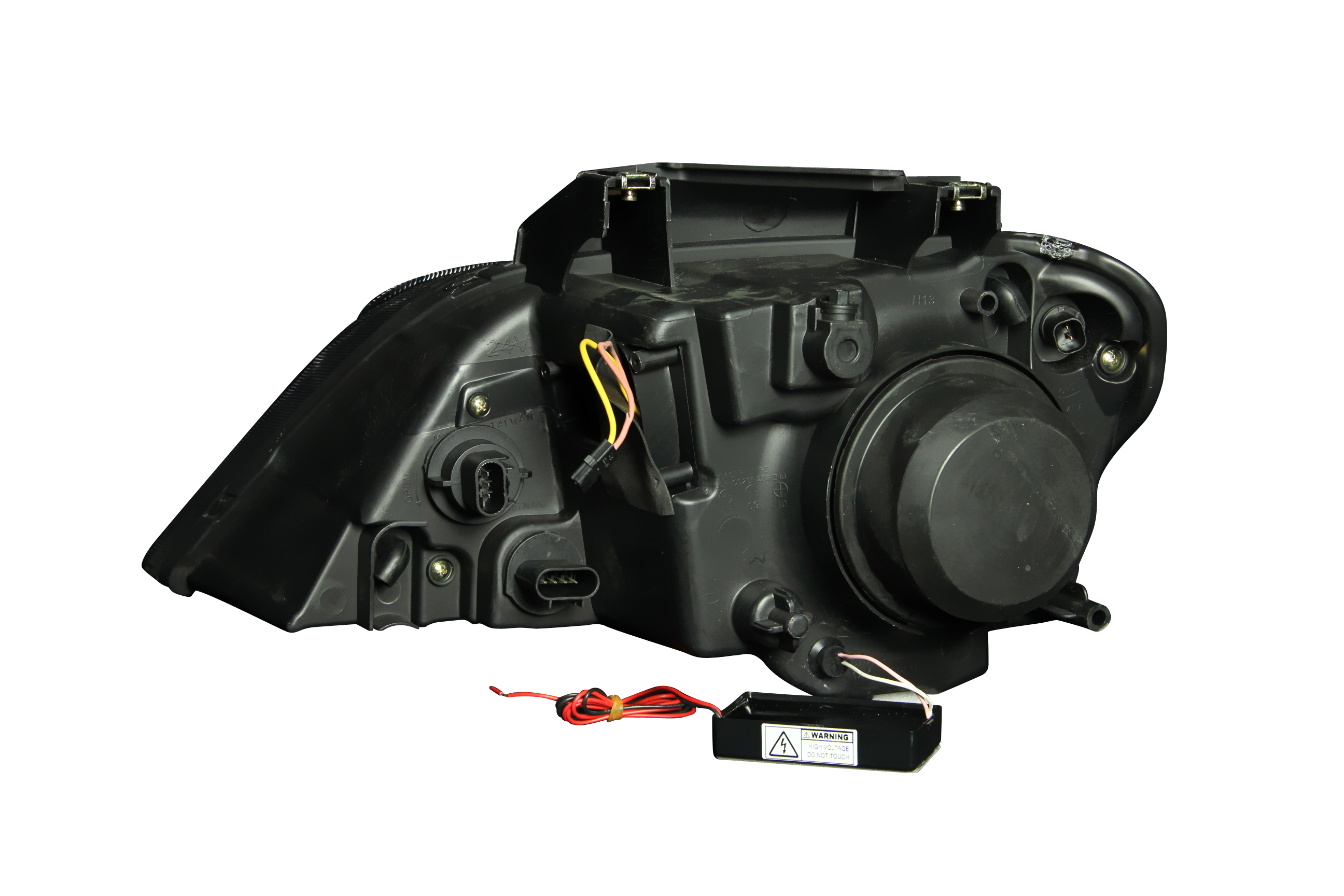 ANZO USA Projector Headlight Set w/Halo 111185