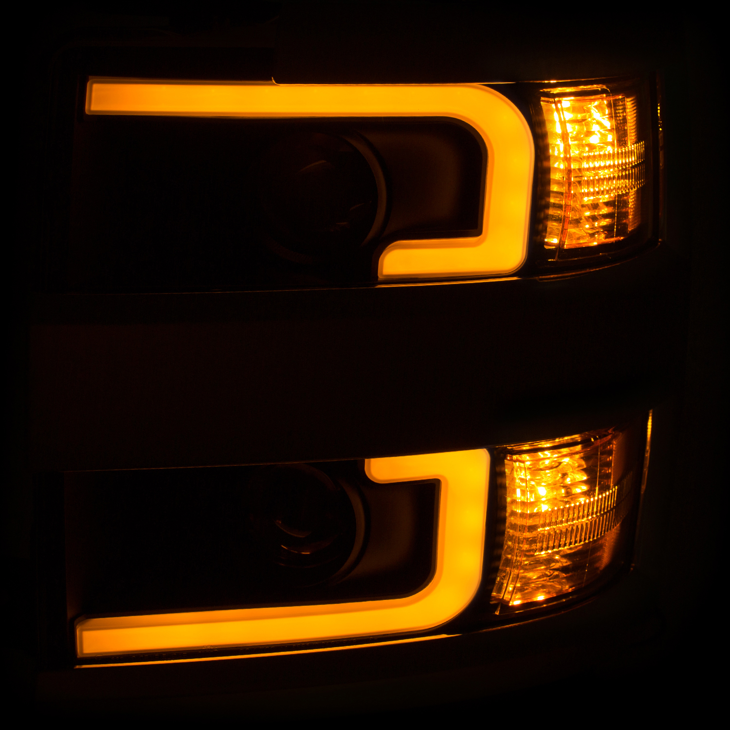 ANZO USA Projector Headlight Set 111365