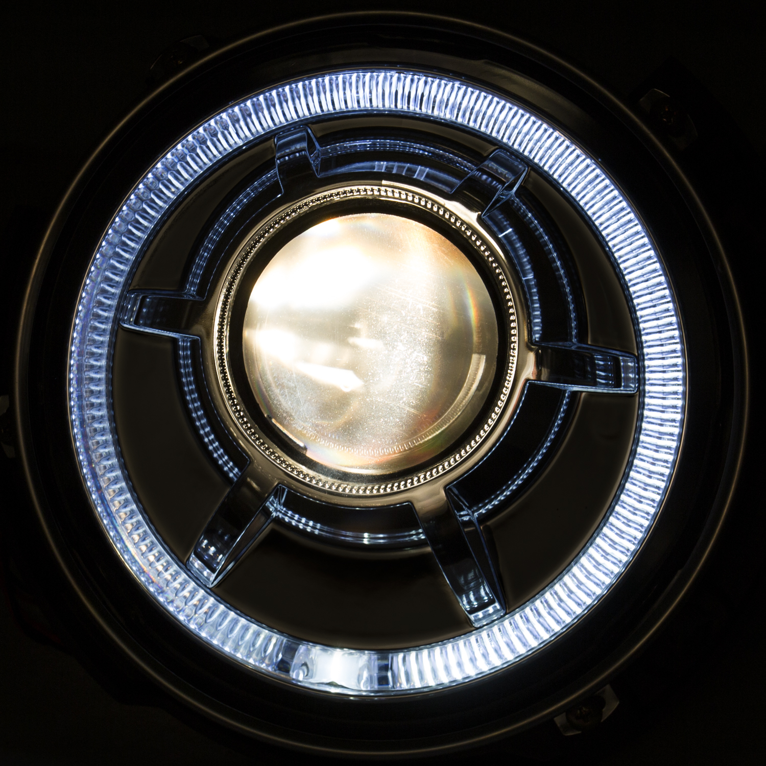 ANZO USA Projector Headlight Set 111337