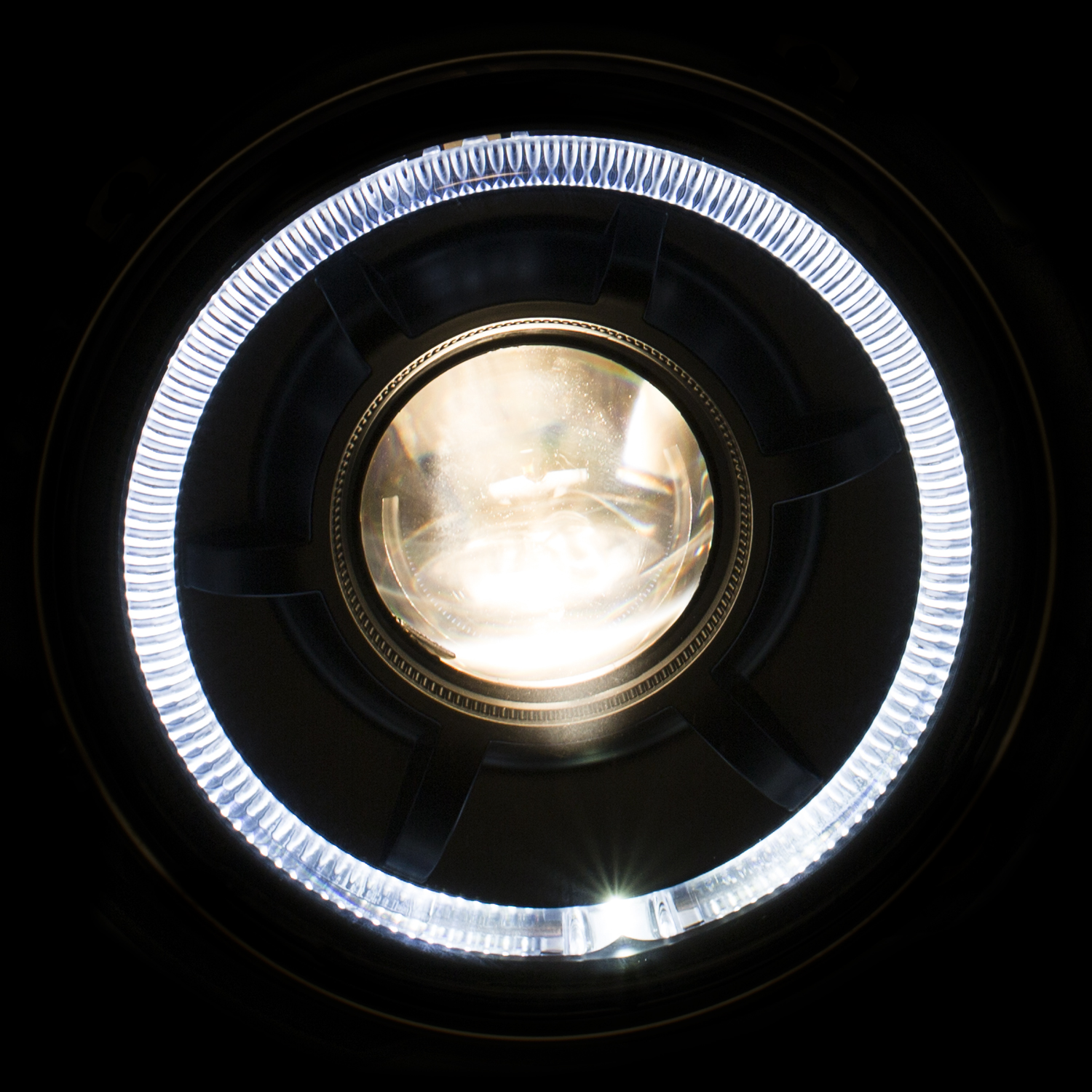 ANZO USA Projector Headlight Set 111336