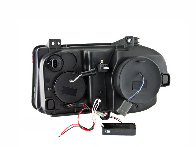 ANZO USA Projector Headlight Set w/Halo 121250