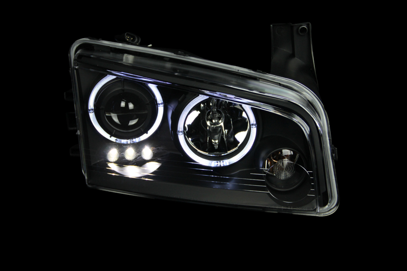 ANZO USA Projector Headlight Set w/Halo 121381