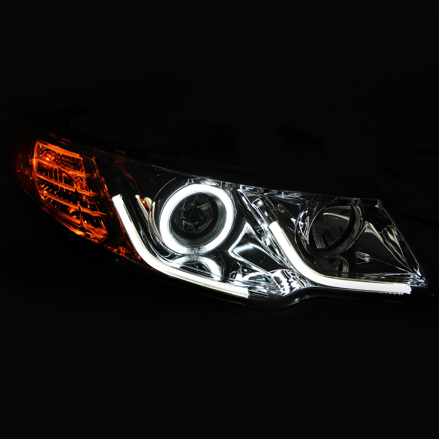 ANZO USA Projector Headlight Set 121457