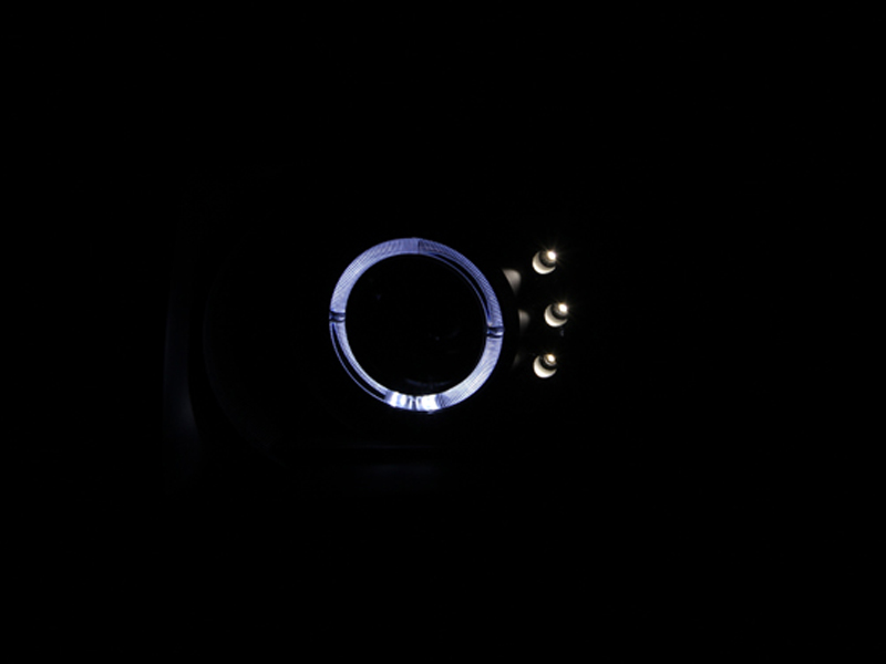 ANZO USA Projector Headlight Set w/Halo 121432