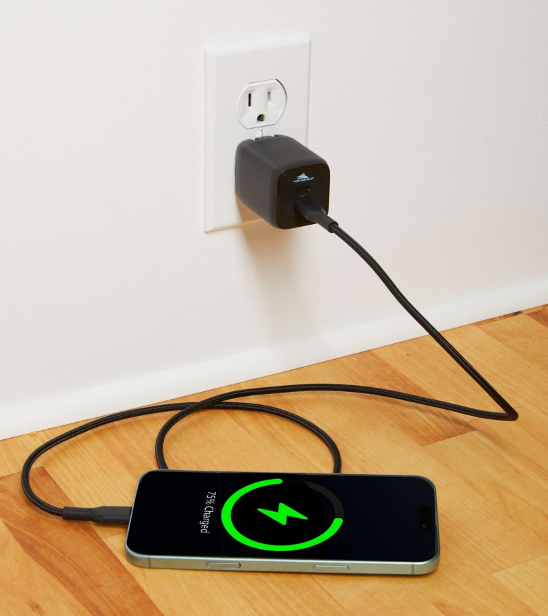 High Sierra 65W USB Wall Charger and Cable Kit 2 High Sierra 65W USB Wall Charger and Cable Kit 2
