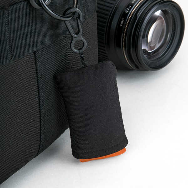 Neptune Pack It Tech Cleaning Cloth 1