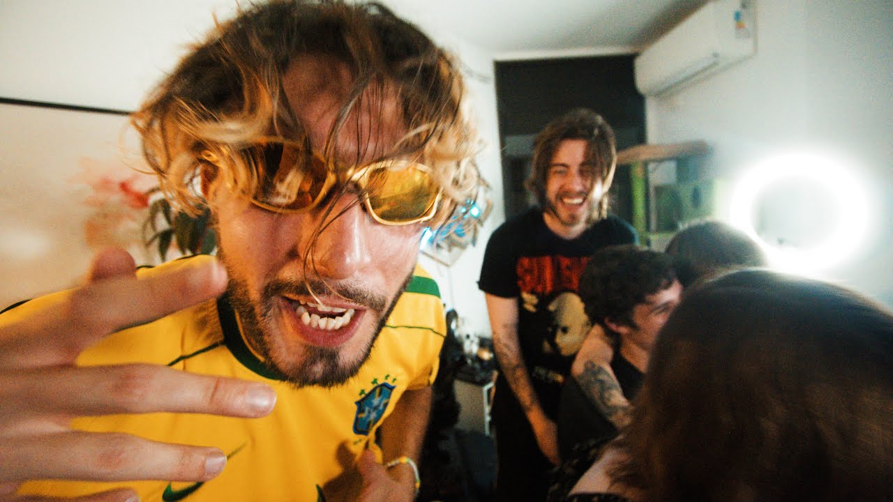 bbno$ – come to brazil (official music video) bbno$ – come to brazil (official music video)