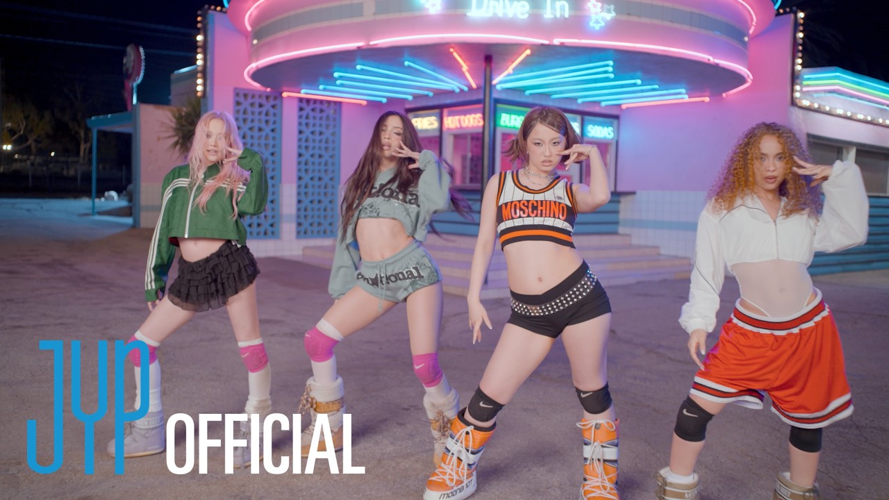 GIRLSET “Tweak” Performance Video GIRLSET “Tweak” Performance Video