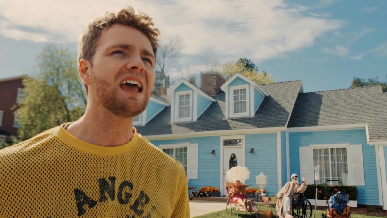 Alex Warren – FEVER DREAM (Official Video) Alex Warren – FEVER DREAM (Official Video)