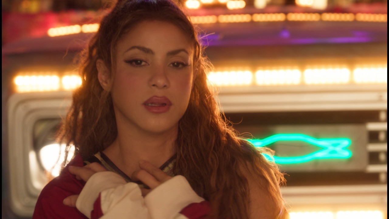 Shakira & Beéle – ALGO TÚ (Official Video) Shakira & Beéle – ALGO TÚ (Official Video)