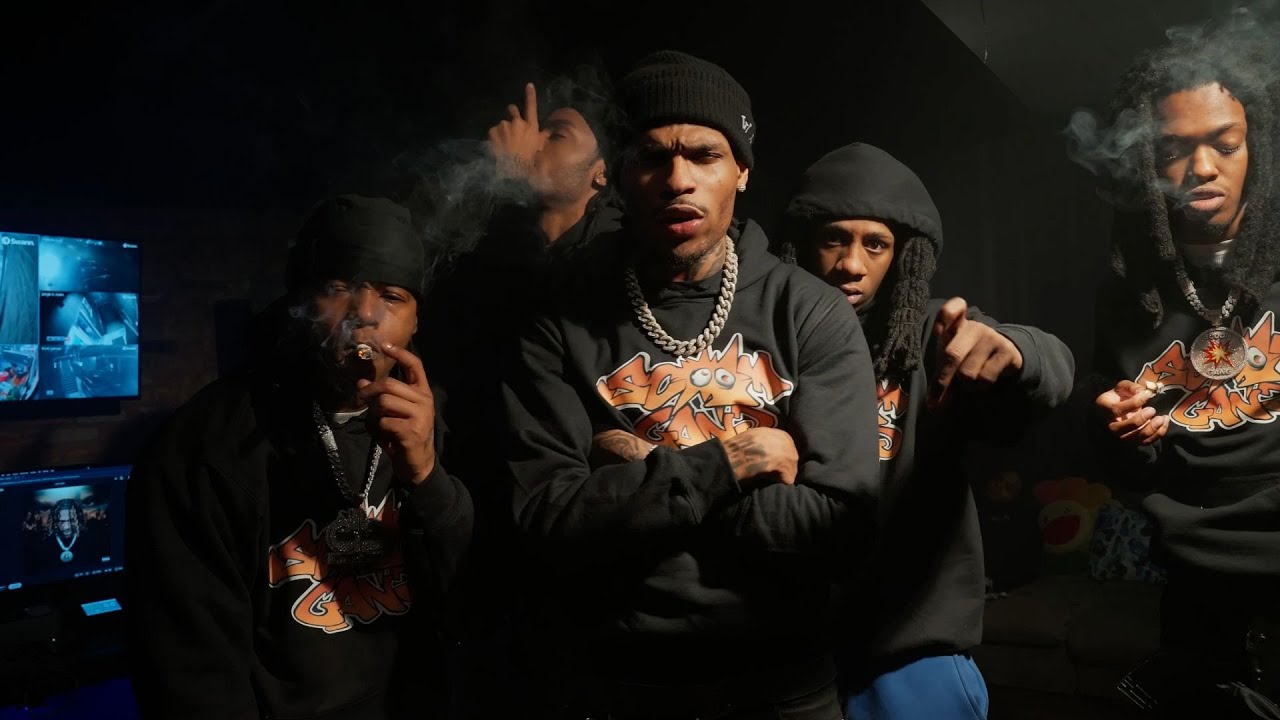 MAF Teeski – UmmHmm (Official Music Video) MAF Teeski – UmmHmm (Official Music Video)