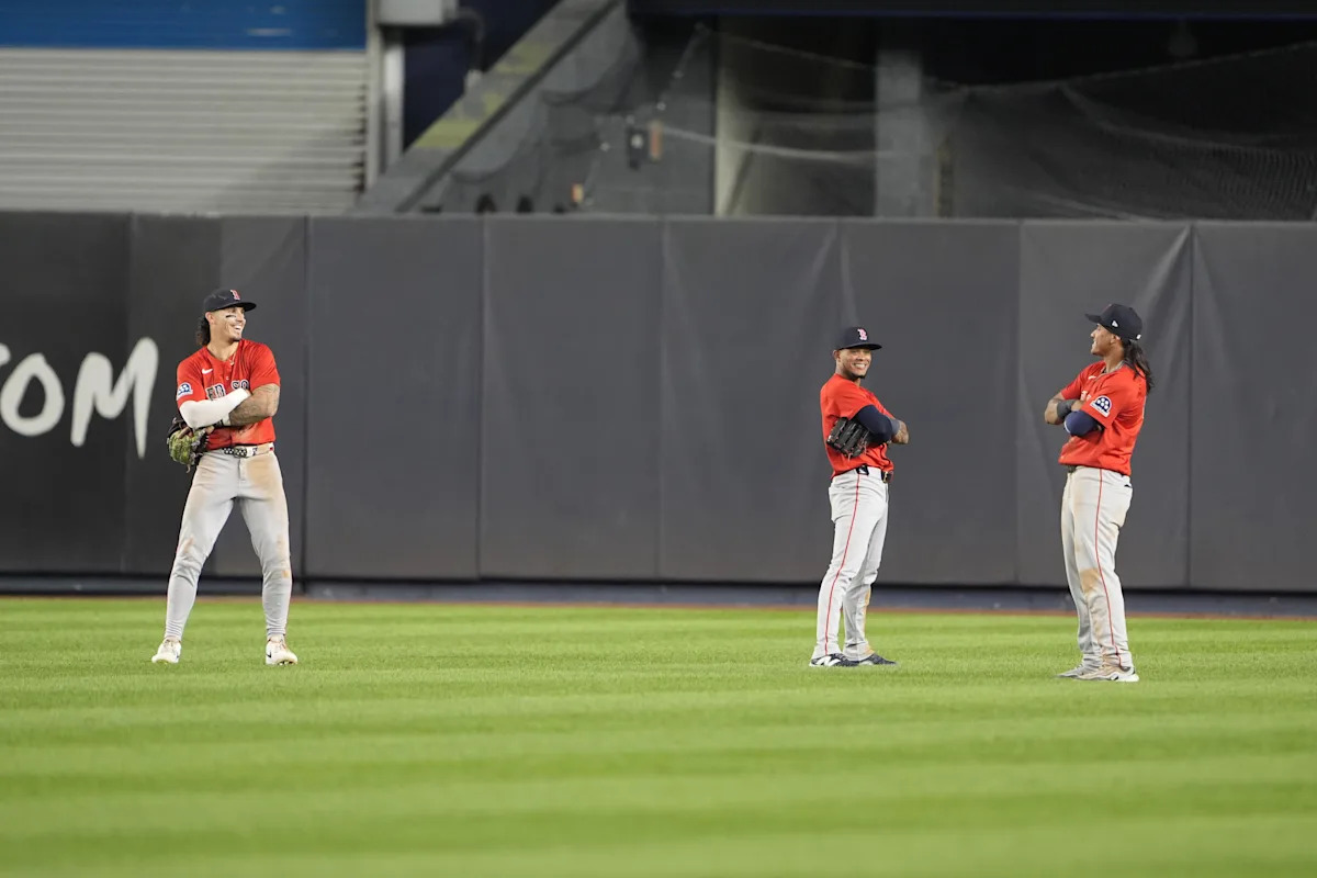 Red Sox, Yankees Renew Historic Rivalry in Bronx Showdown Red Sox, Yankees Renew Historic Rivalry in Bronx Showdown