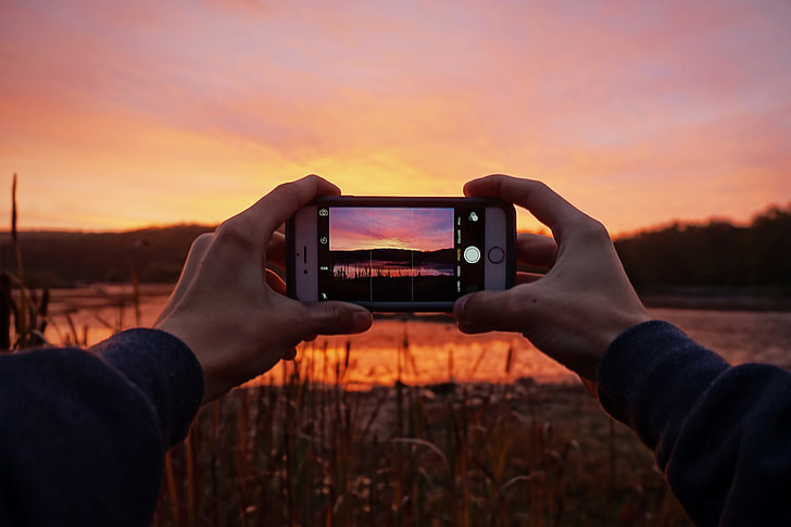 Chasing The Golden Hour: A Beginner’s Guide To Capturing Stunning Sunset Photos Chasing The Golden Hour: A Beginner’s Guide To Capturing Stunning Sunset Photos