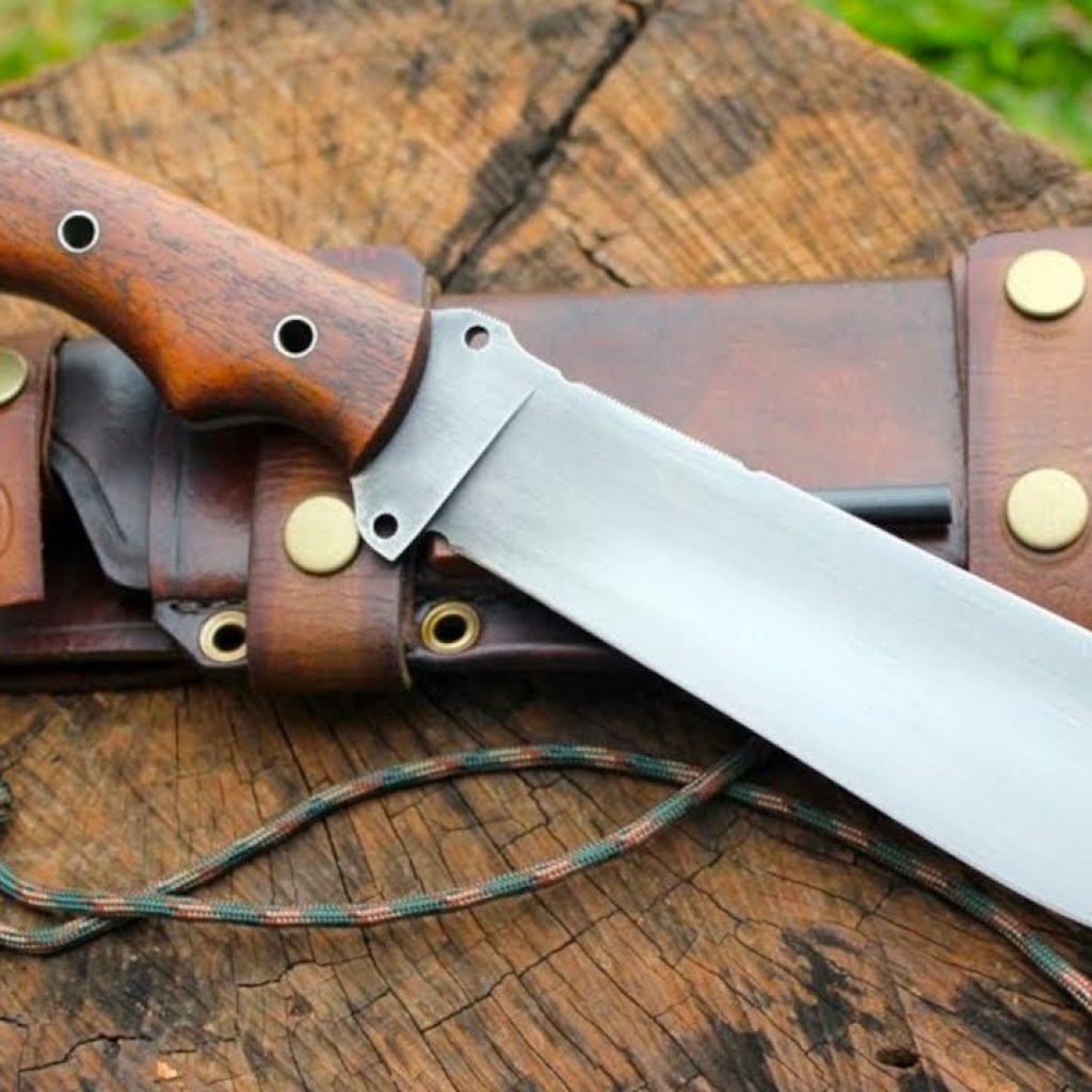 29 BEST BUSHCRAFT KNIVES ON AMAZON (Actually Worth It) 29 BEST BUSHCRAFT KNIVES ON AMAZON (Actually Worth It)